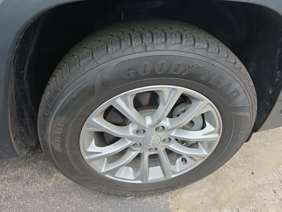 2019 Jeep Cherokee Latitude AWD