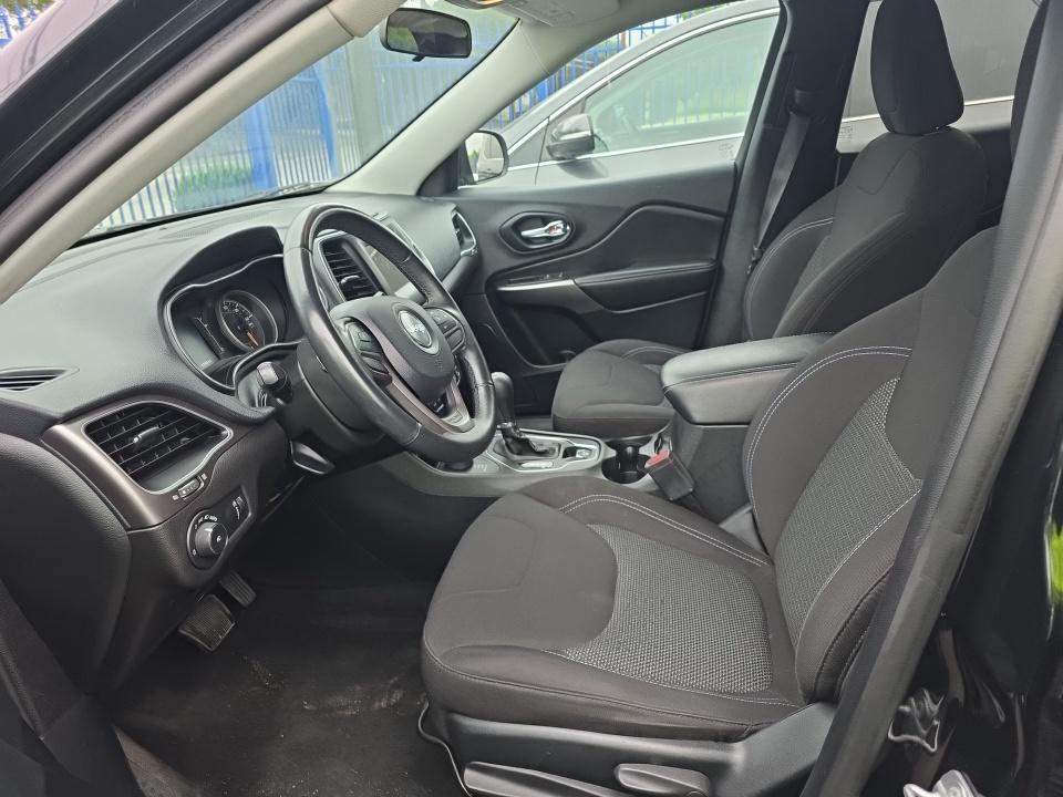 2019 Jeep Cherokee Latitude AWD