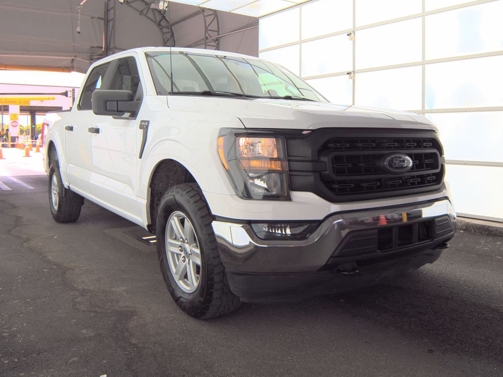 FORD F-150 - 4