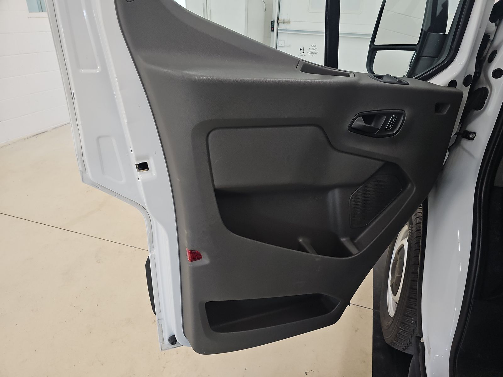 FORD TRANSIT 250 - 10