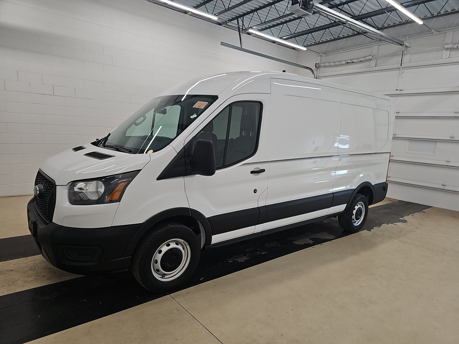 FORD TRANSIT 250 - 1