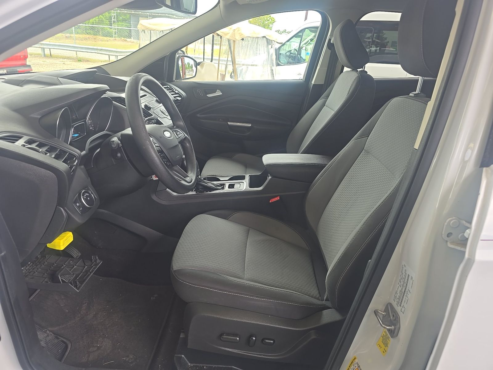 FORD ESCAPE - 8
