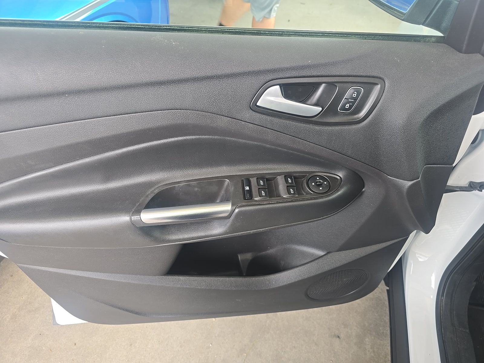 FORD ESCAPE - 10