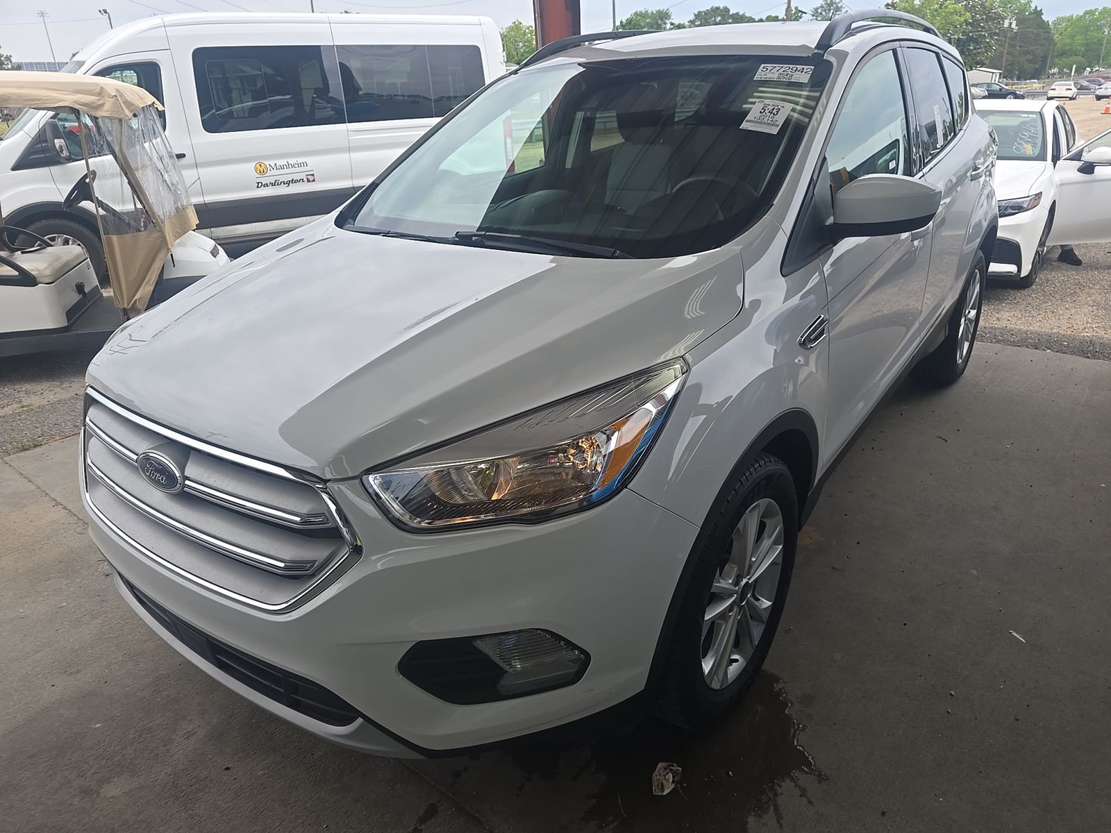 FORD ESCAPE - 1