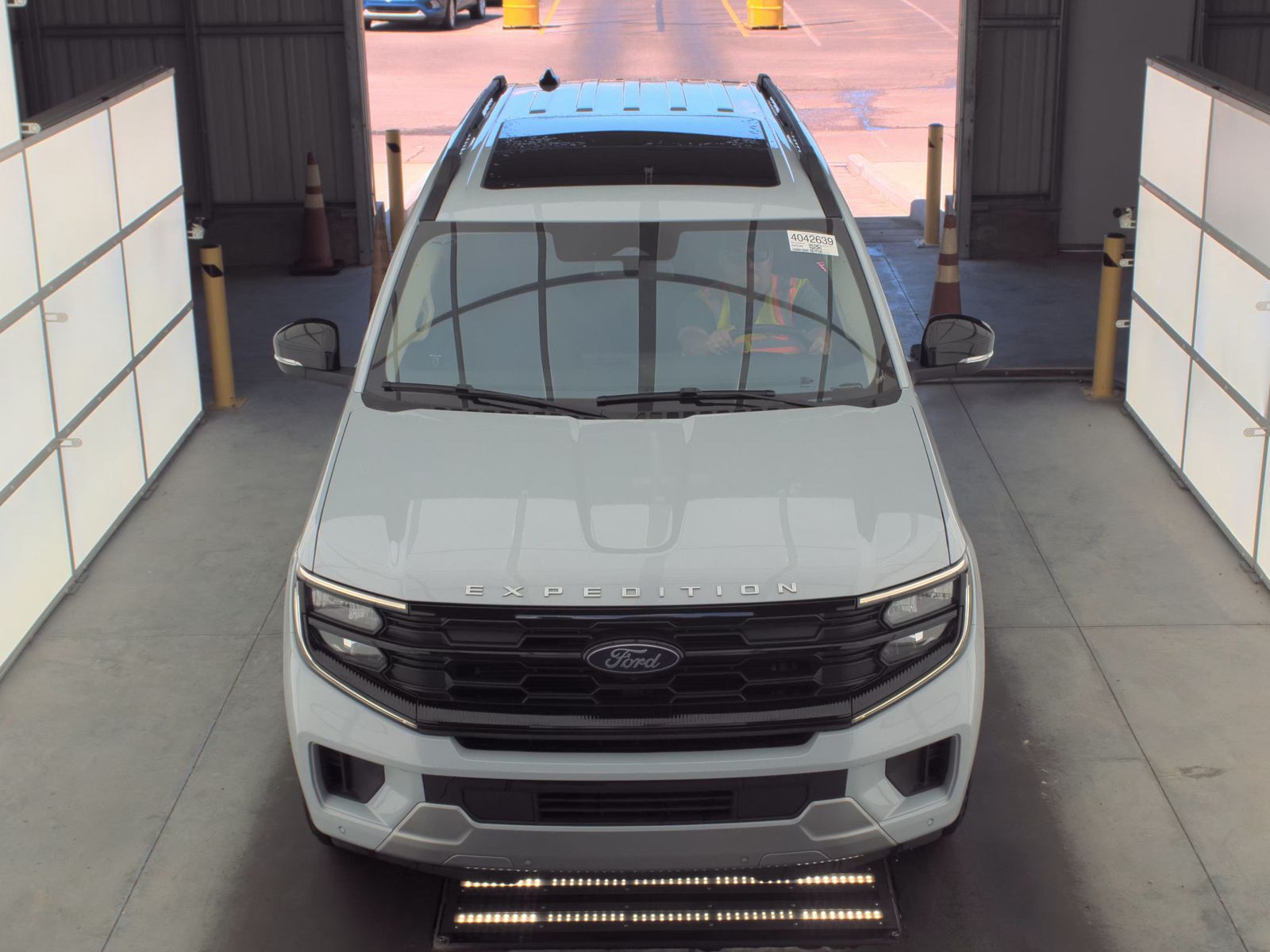 FORD EXPEDITION MAX - 3
