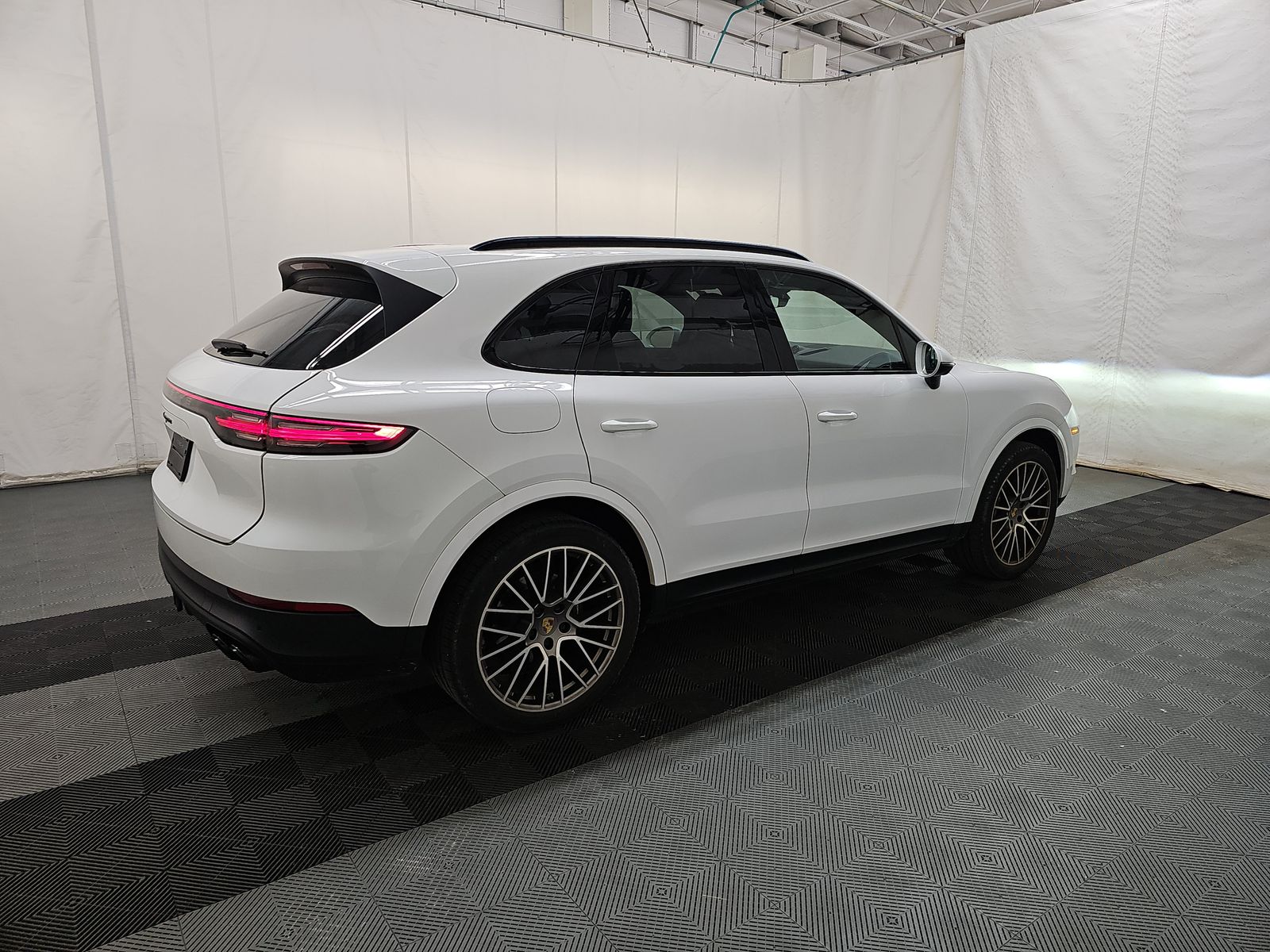 PORSCHE CAYENNE - 5
