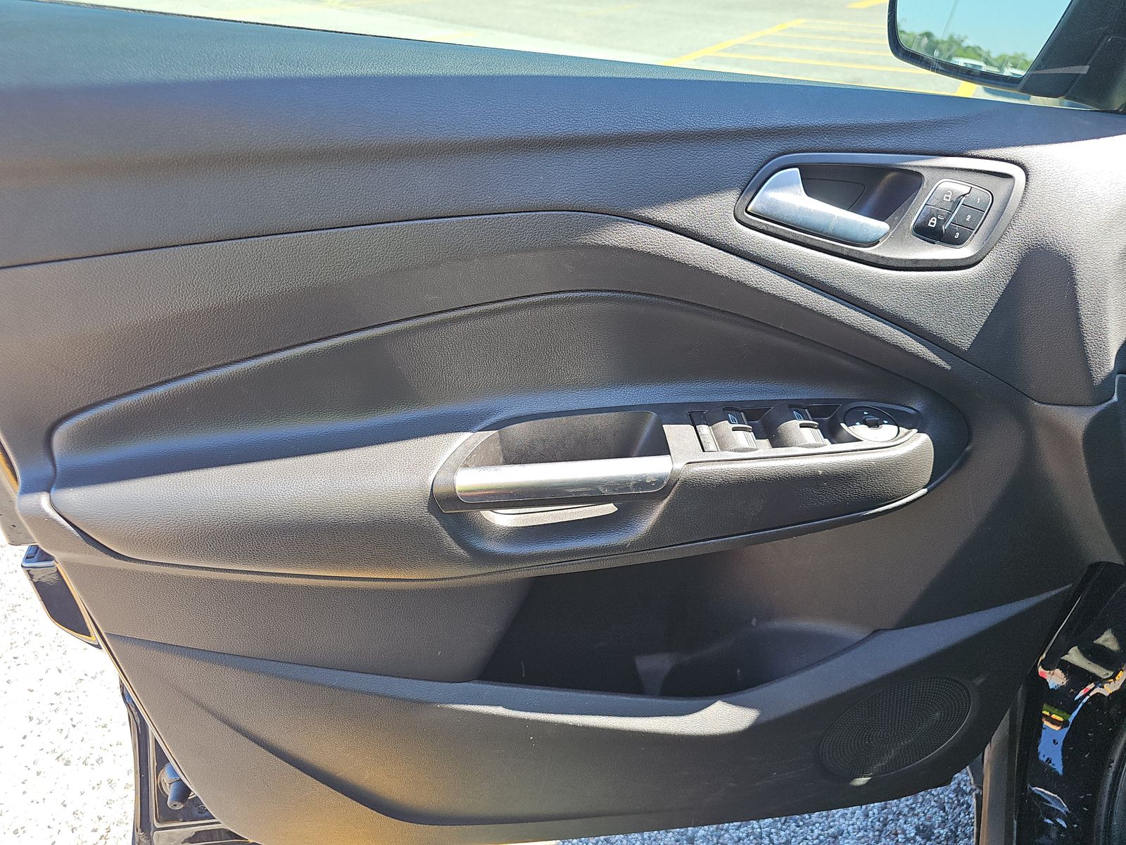 FORD ESCAPE - 10