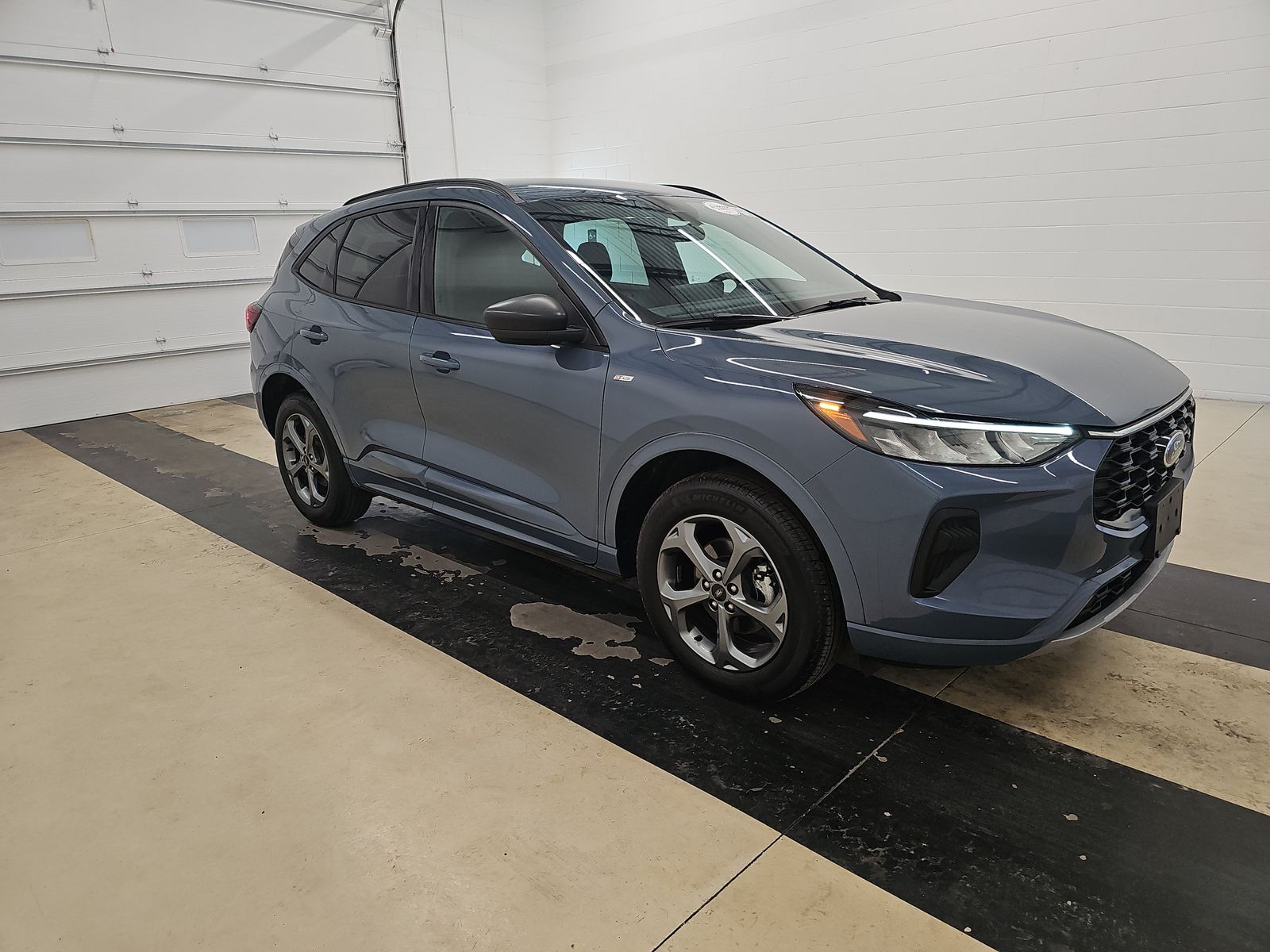 FORD ESCAPE - 4