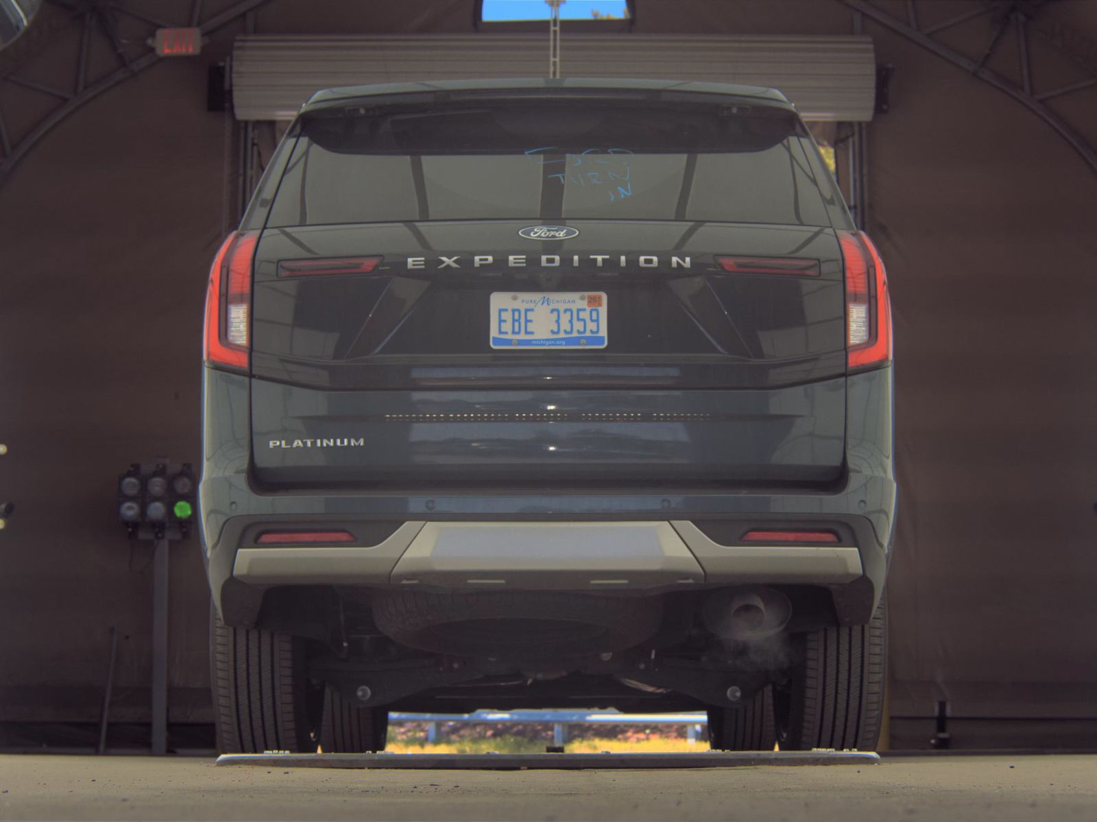 FORD EXPEDITION - 8