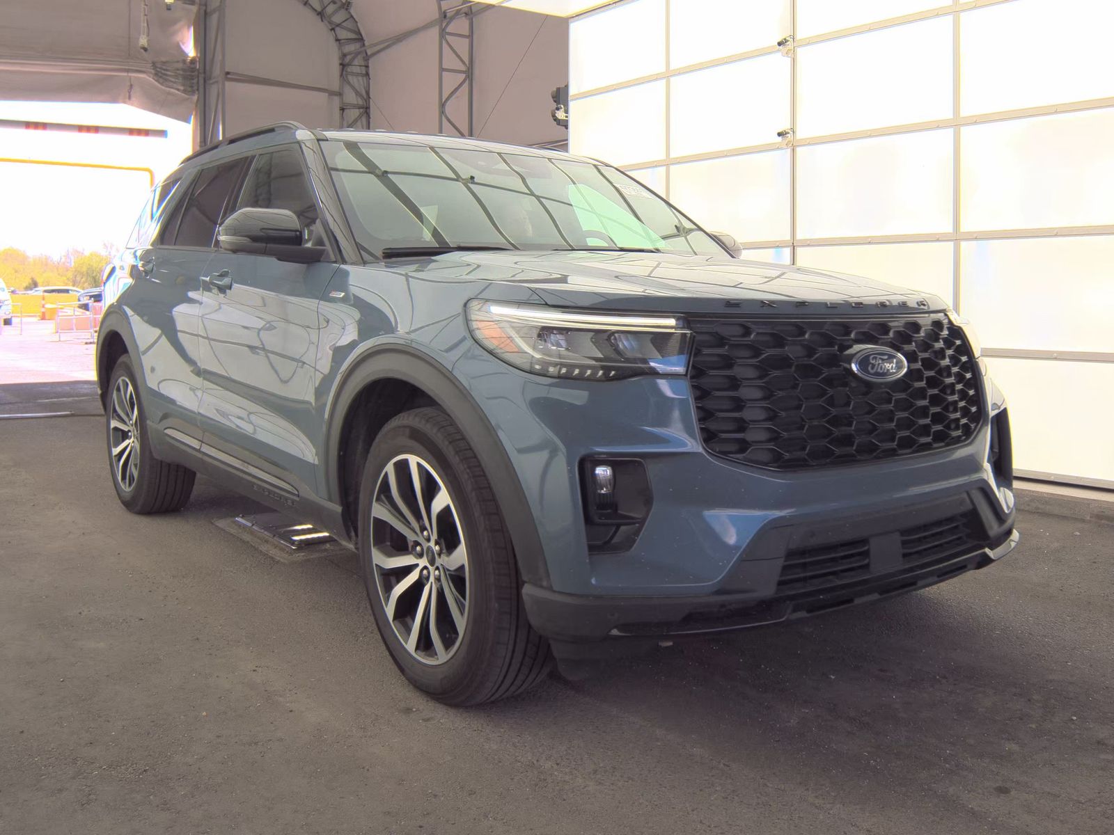 FORD EXPLORER - 5
