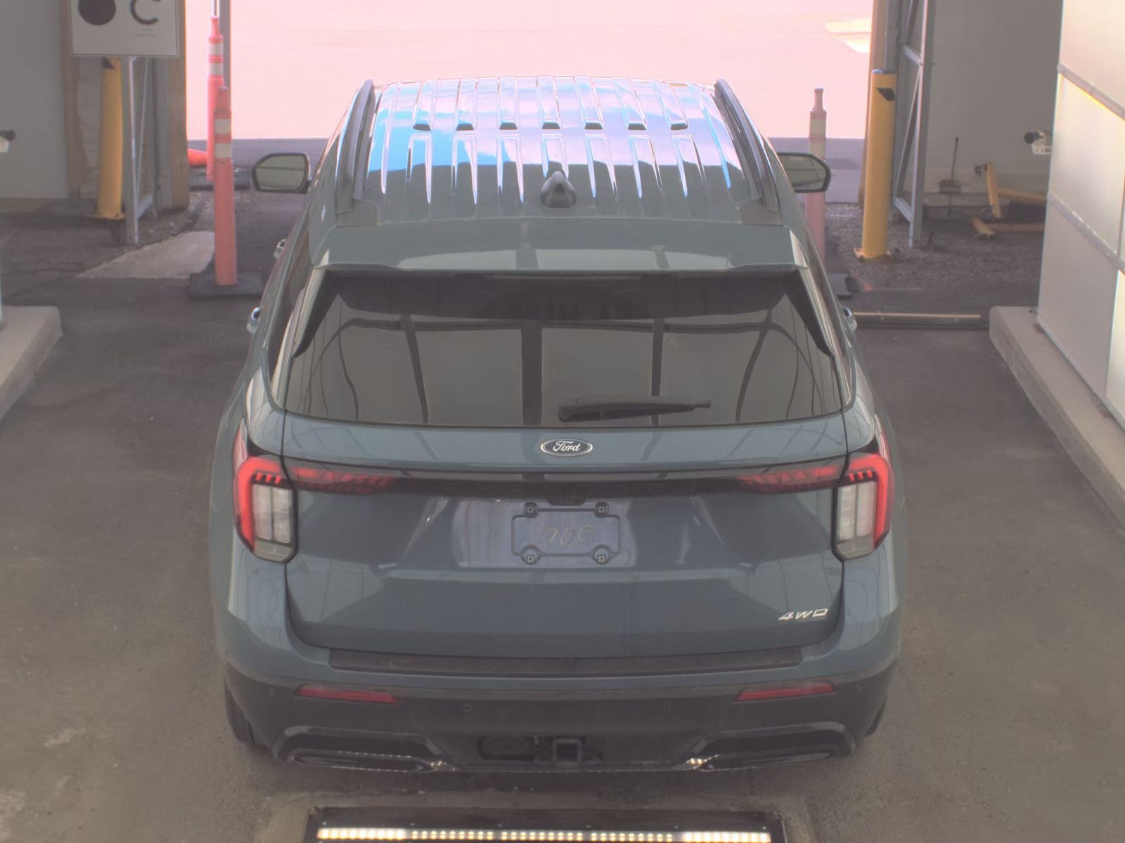 FORD EXPLORER - 7