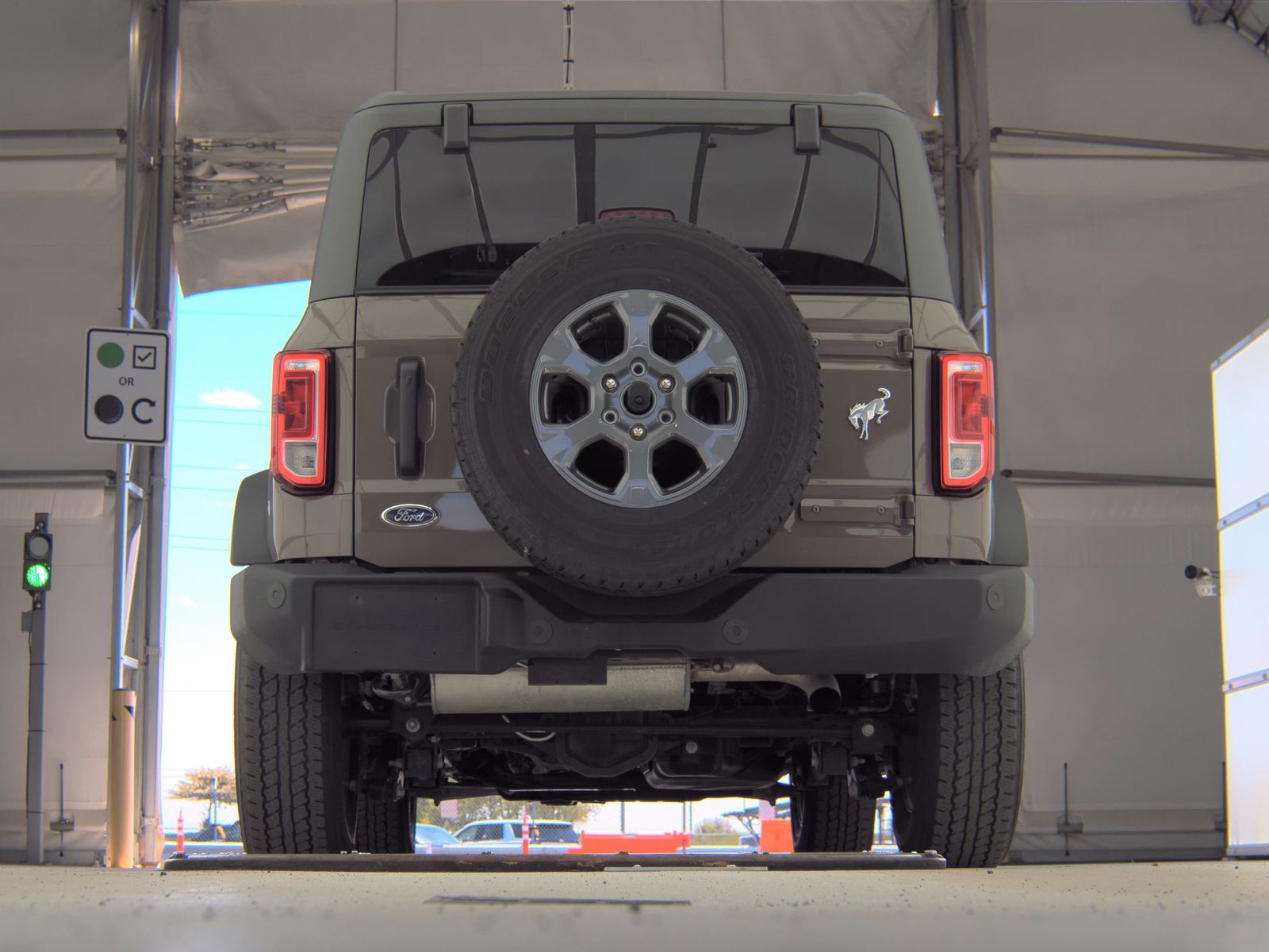 FORD BRONCO - 8