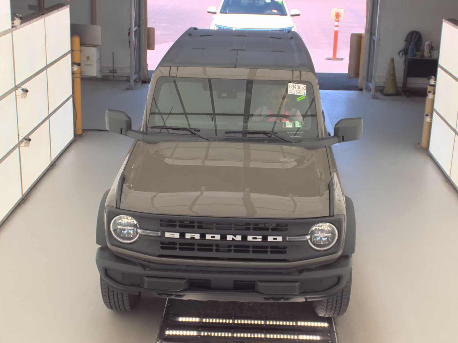 FORD BRONCO - 3