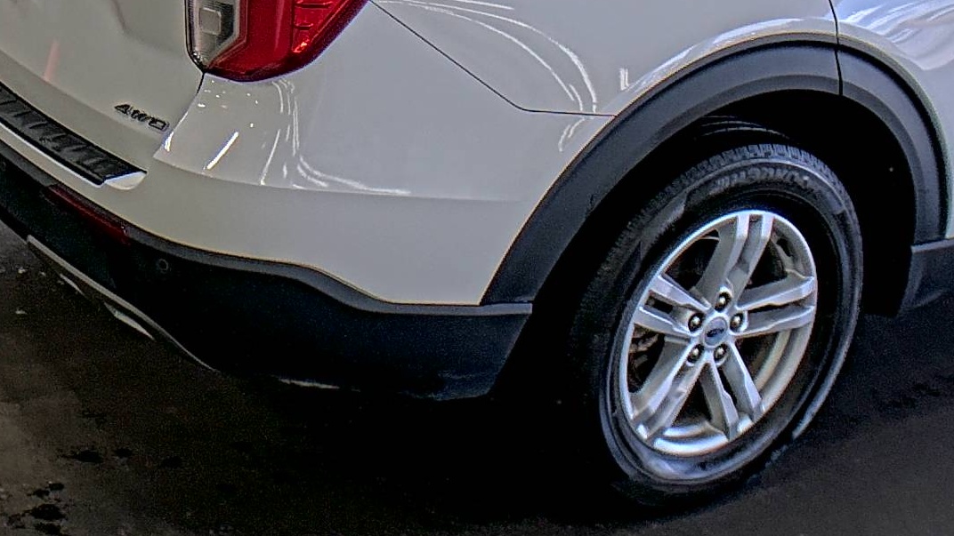 FORD EXPLORER - 10