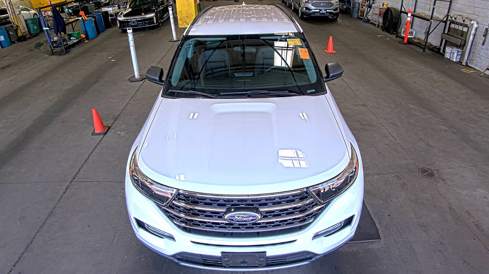 FORD EXPLORER - 3