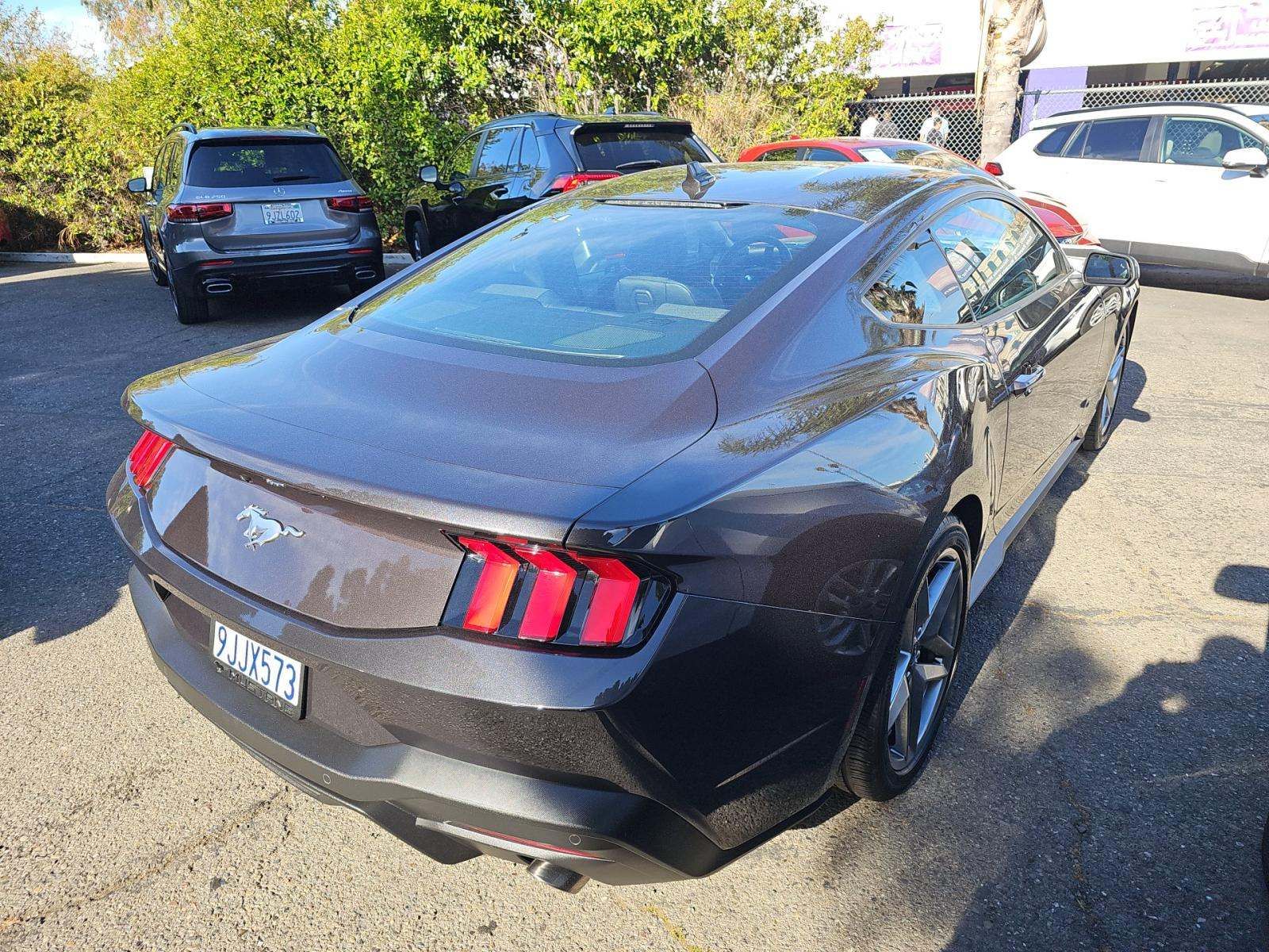 FORD MUSTANG - 3