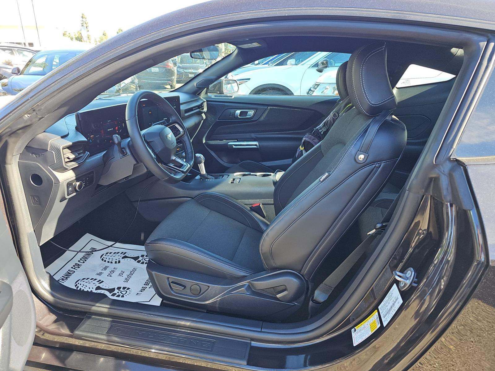 FORD MUSTANG - 5