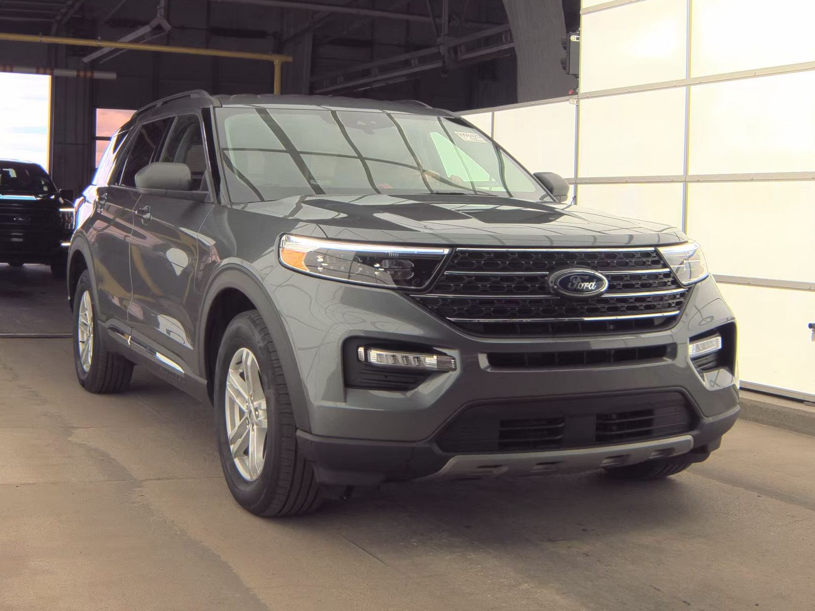 FORD EXPLORER - 5