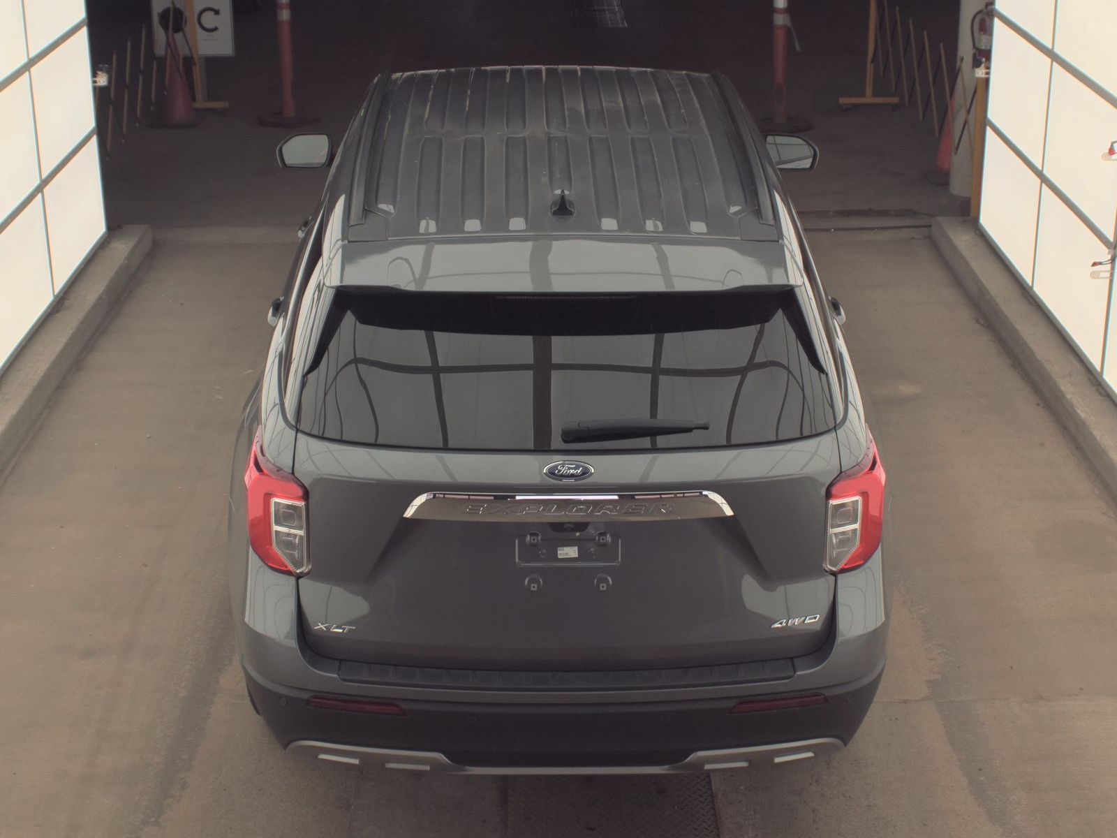 FORD EXPLORER - 7