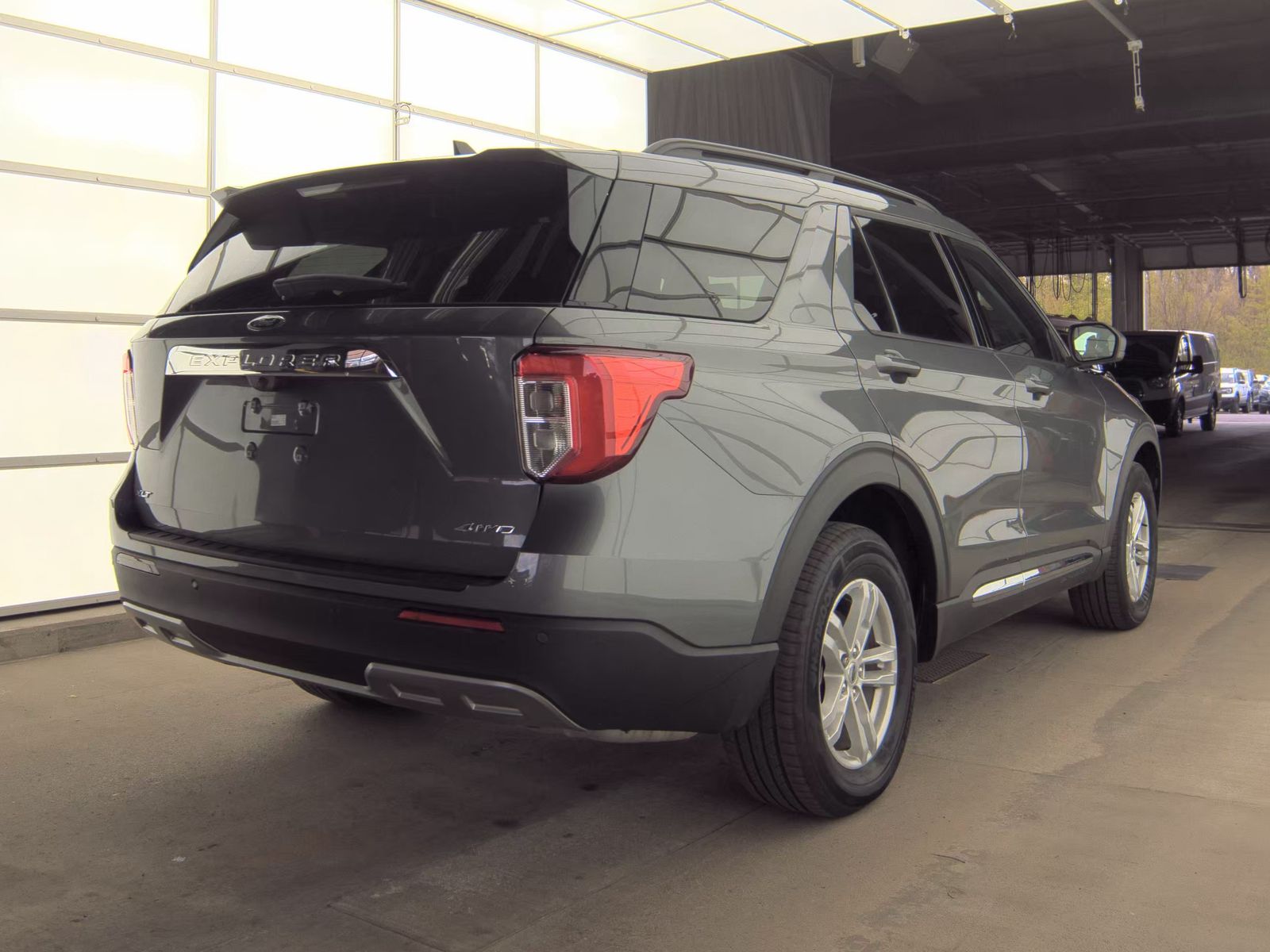 FORD EXPLORER - 6