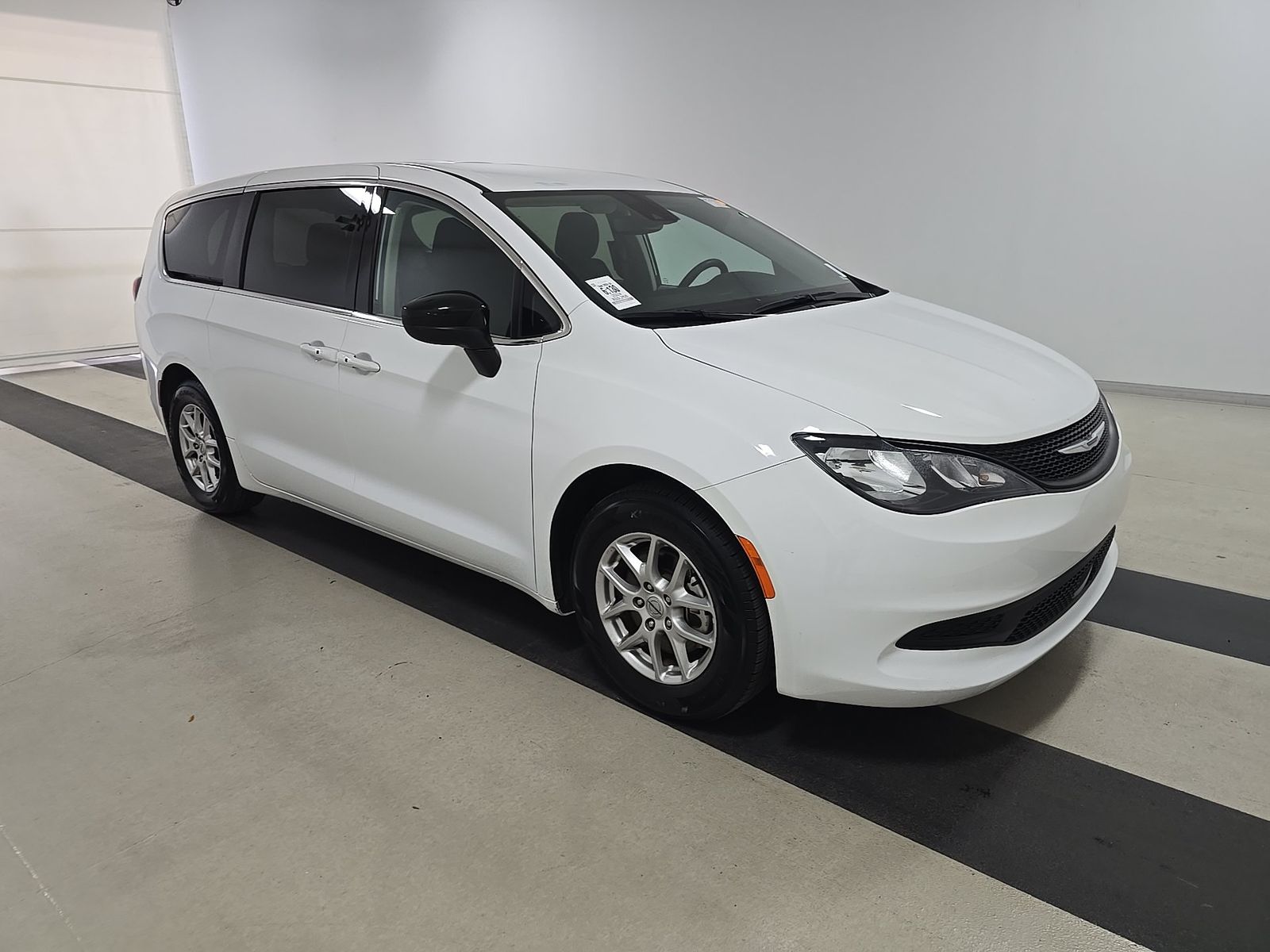 CHRYSLER VOYAGER - 4