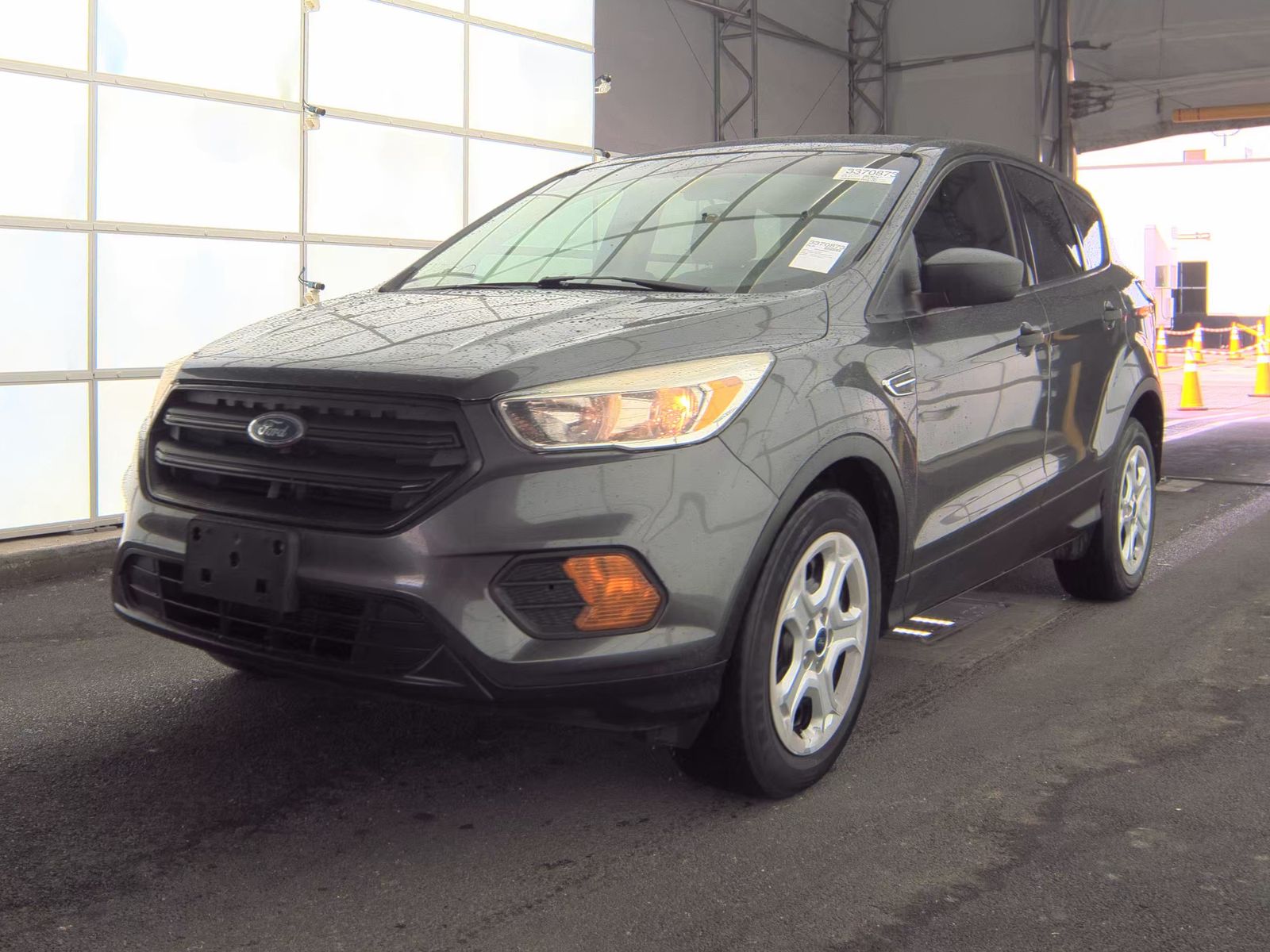 FORD ESCAPE - 1