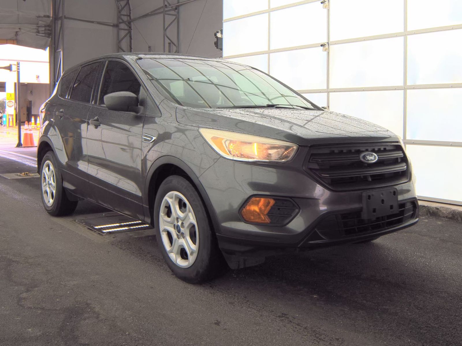 FORD ESCAPE - 4