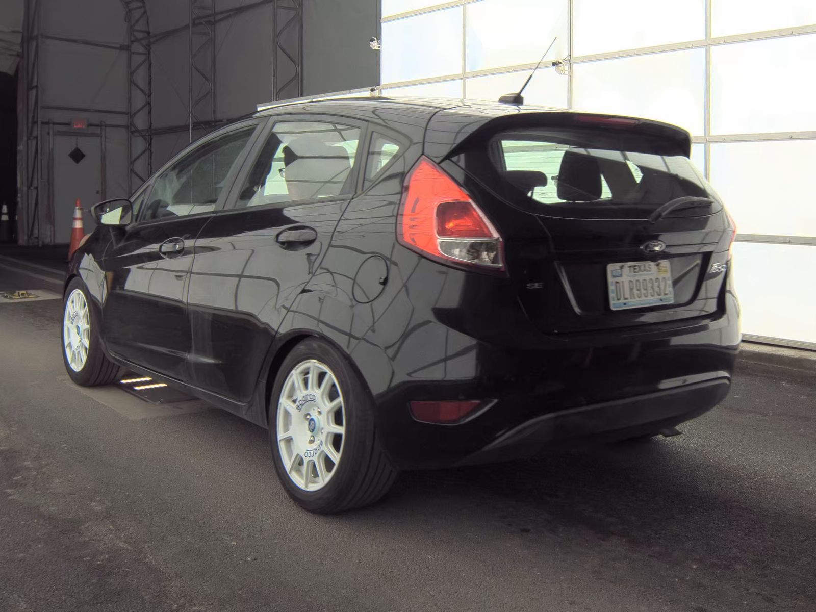 FORD FIESTA - 7