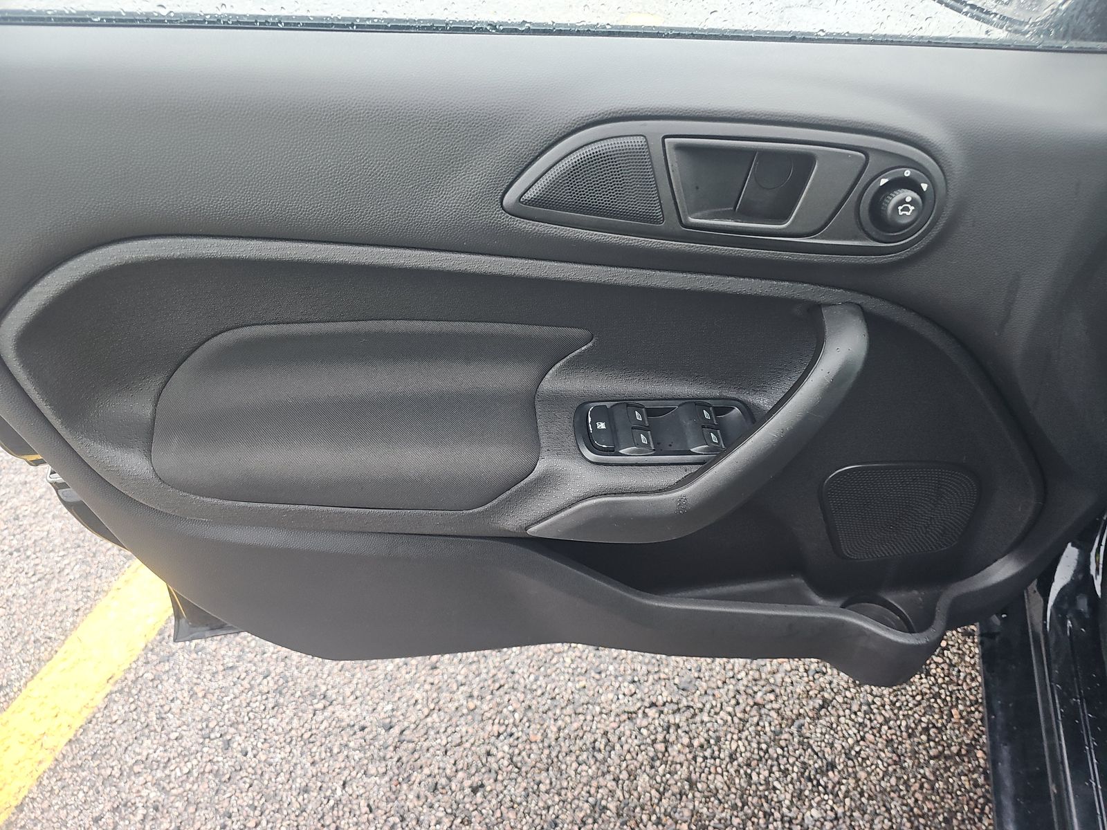 FORD FIESTA - 10