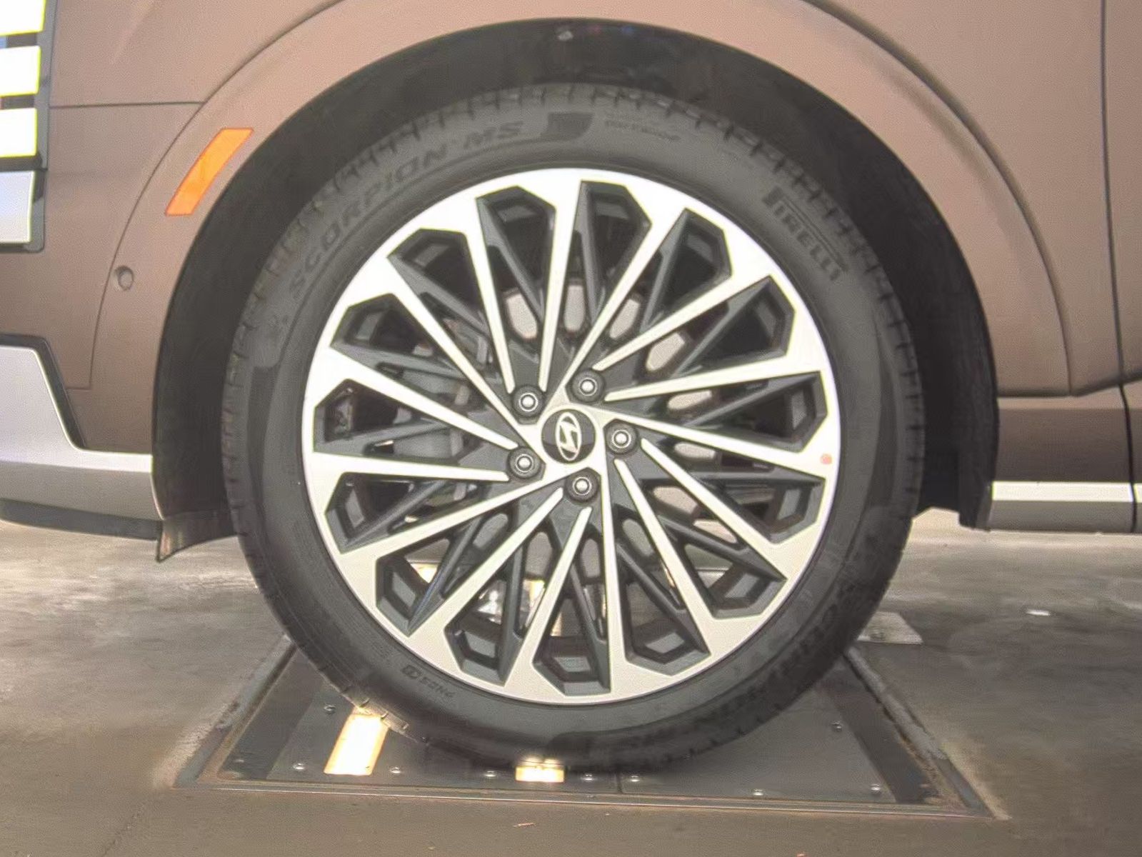 HYUNDAI PALISADE - 10