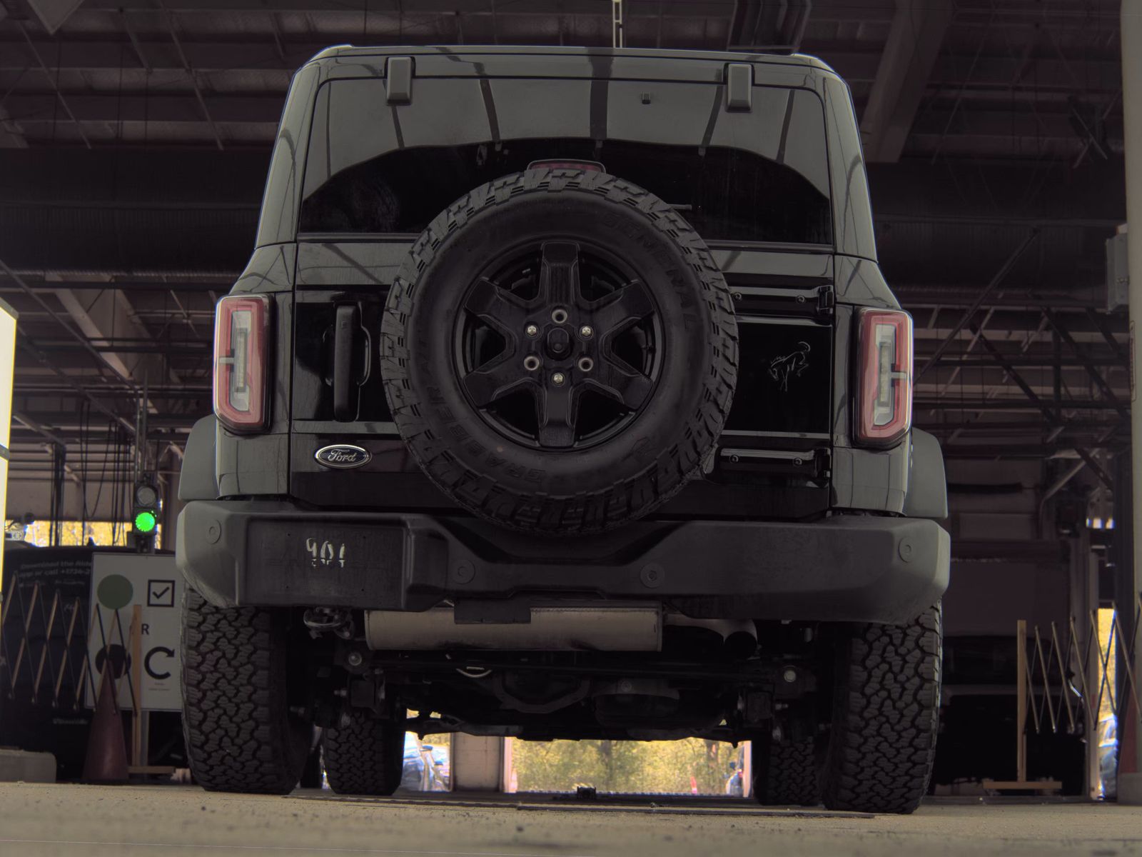 FORD BRONCO - 8