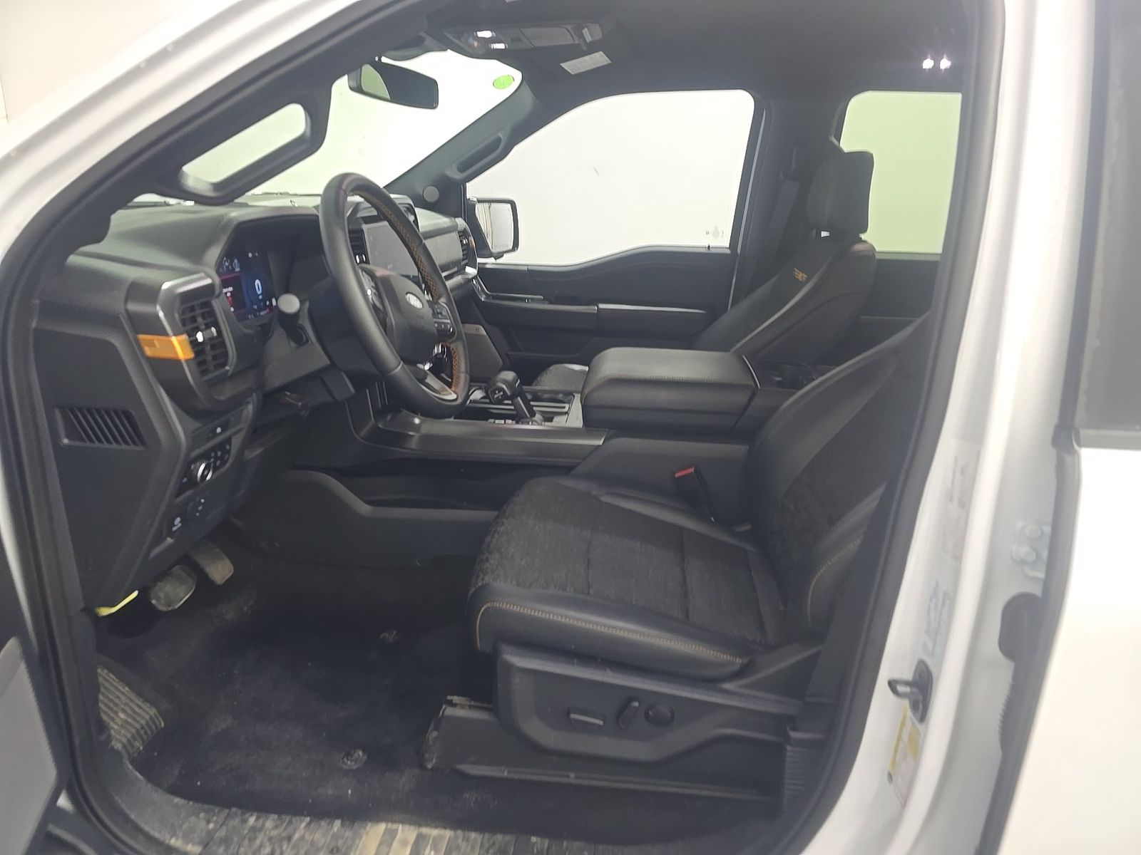 FORD F-150 - 8