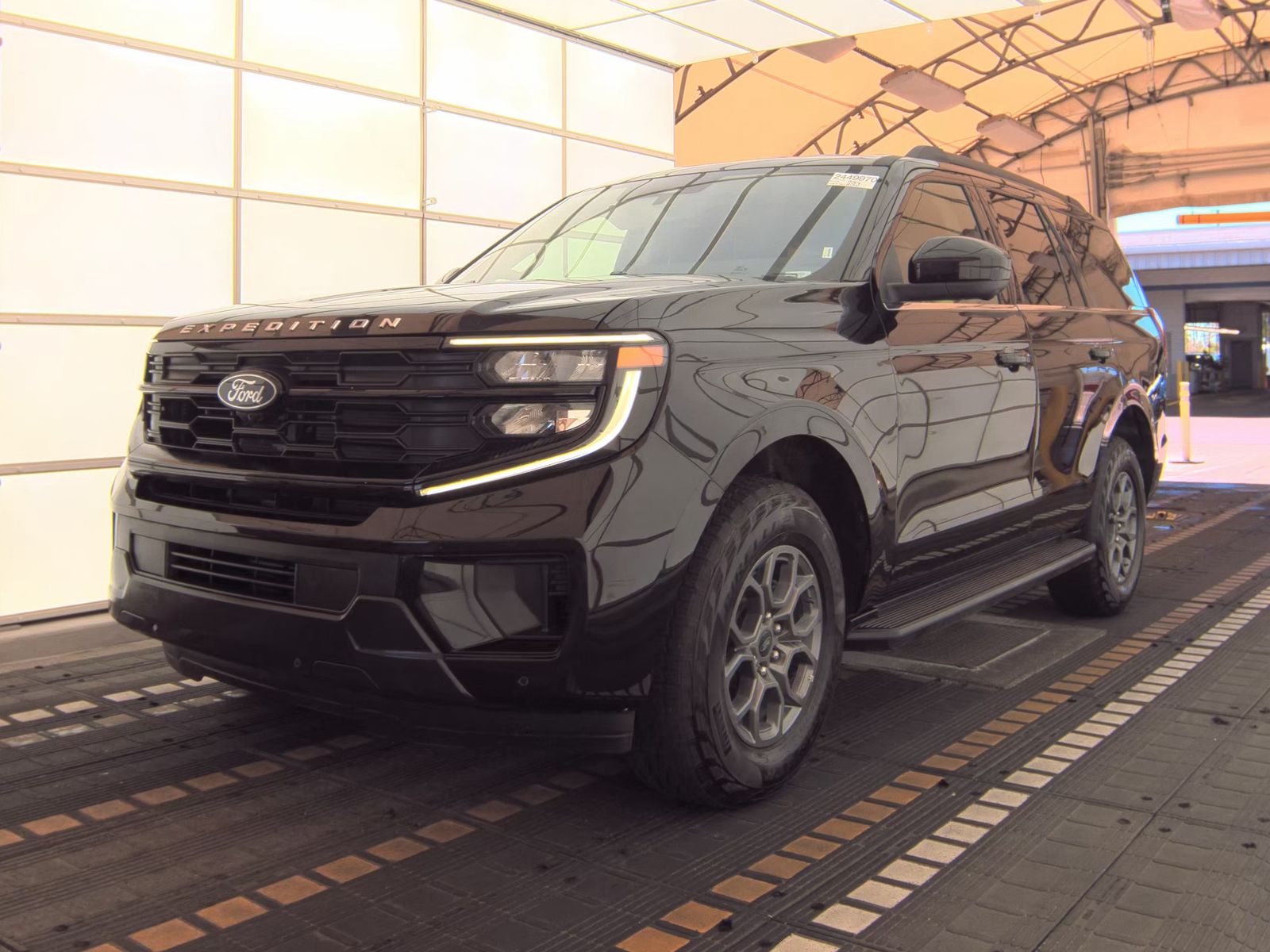 FORD EXPEDITION - 1