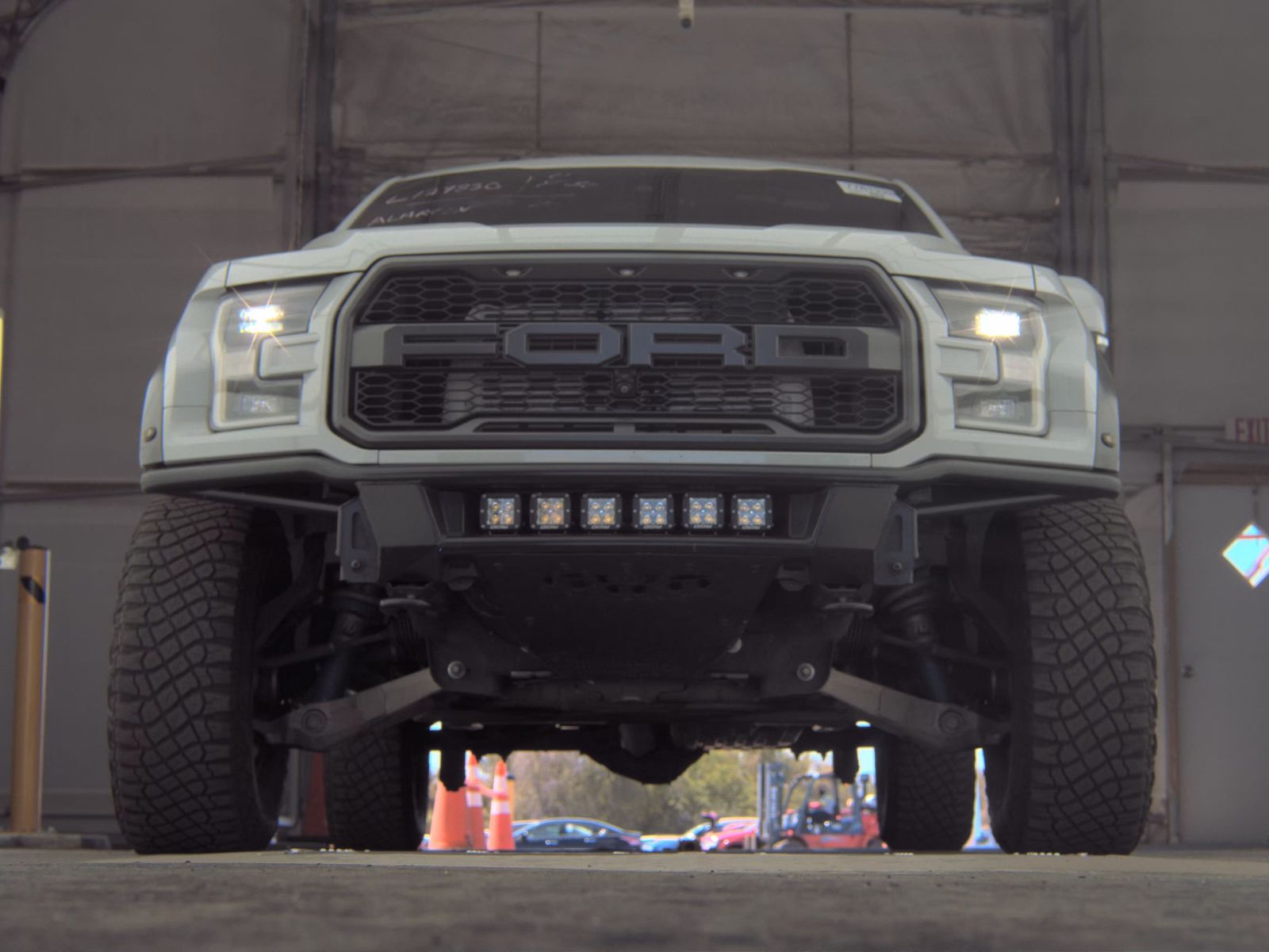FORD F-150 - 4