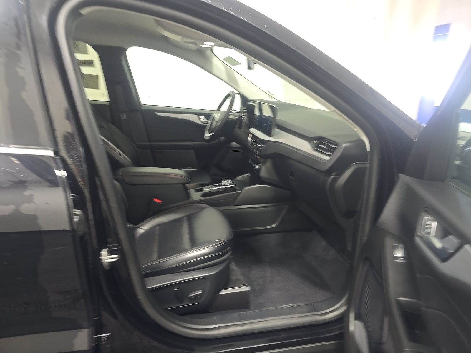 FORD ESCAPE - 9