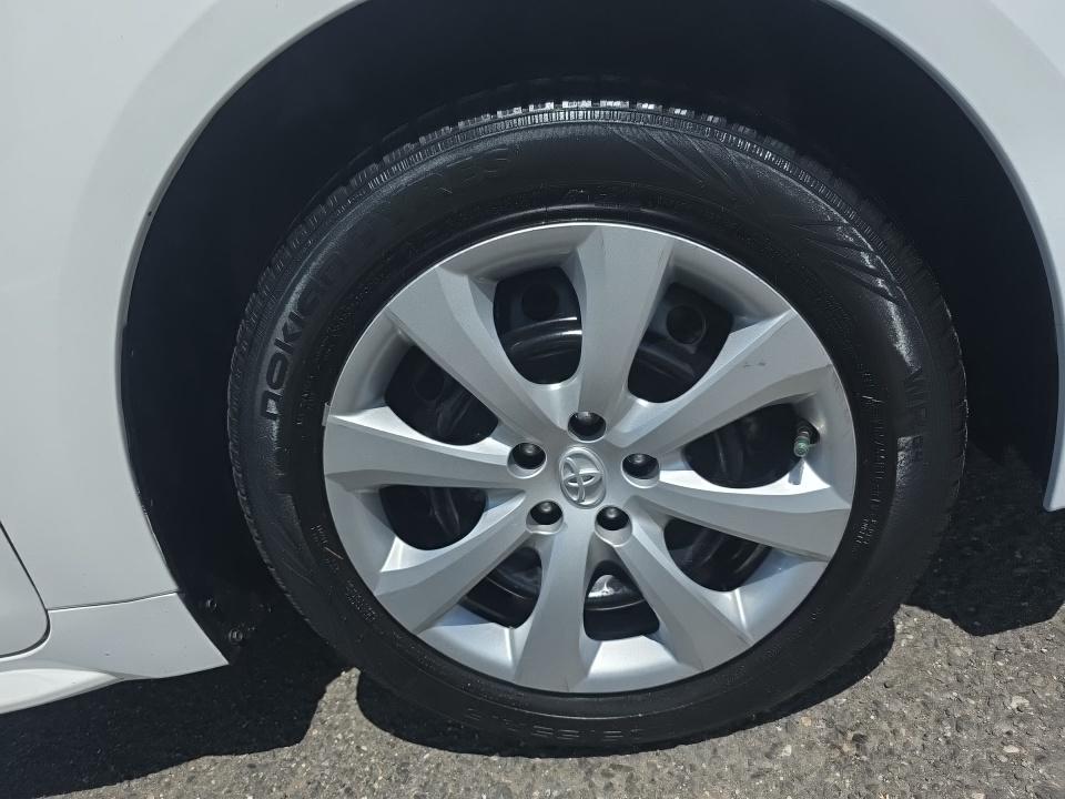 2022 Toyota Corolla LE FWD