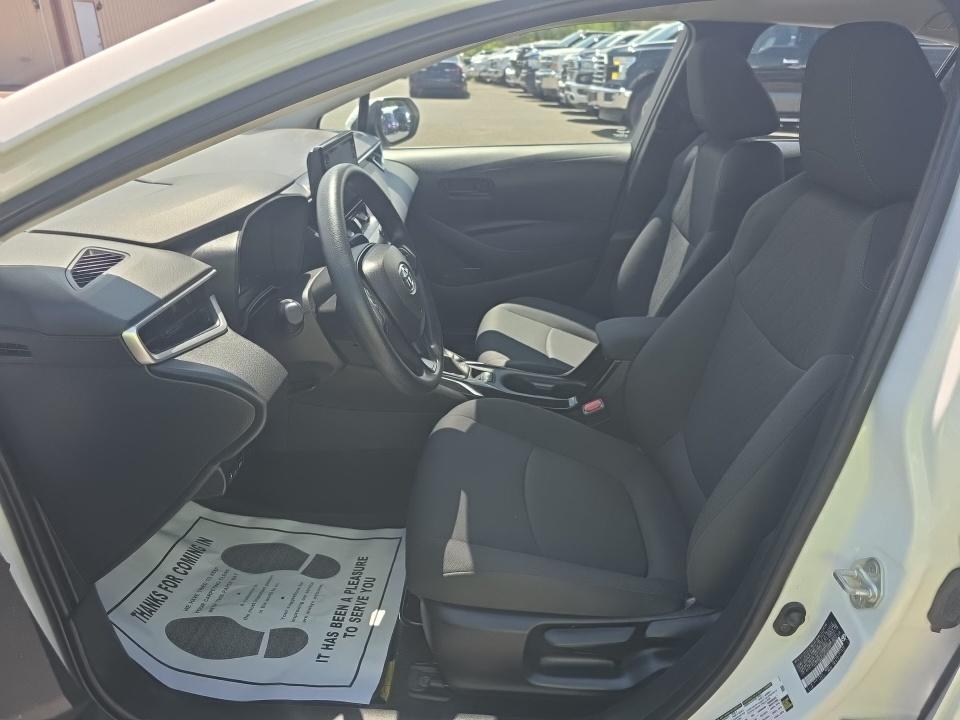 2022 Toyota Corolla LE FWD