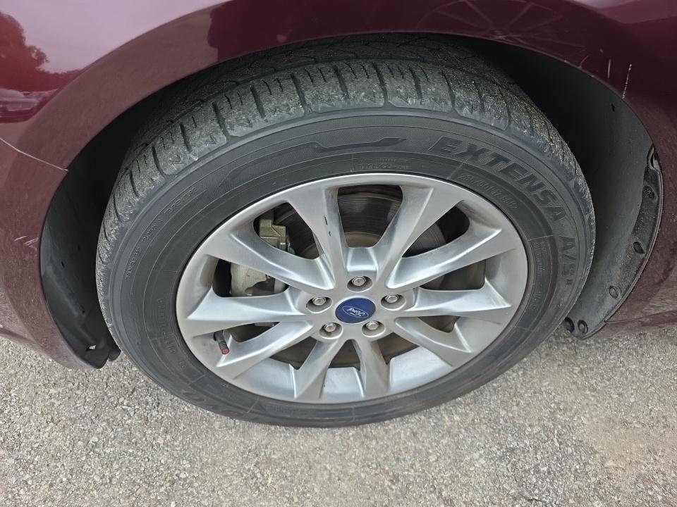 FORD FUSION - 9