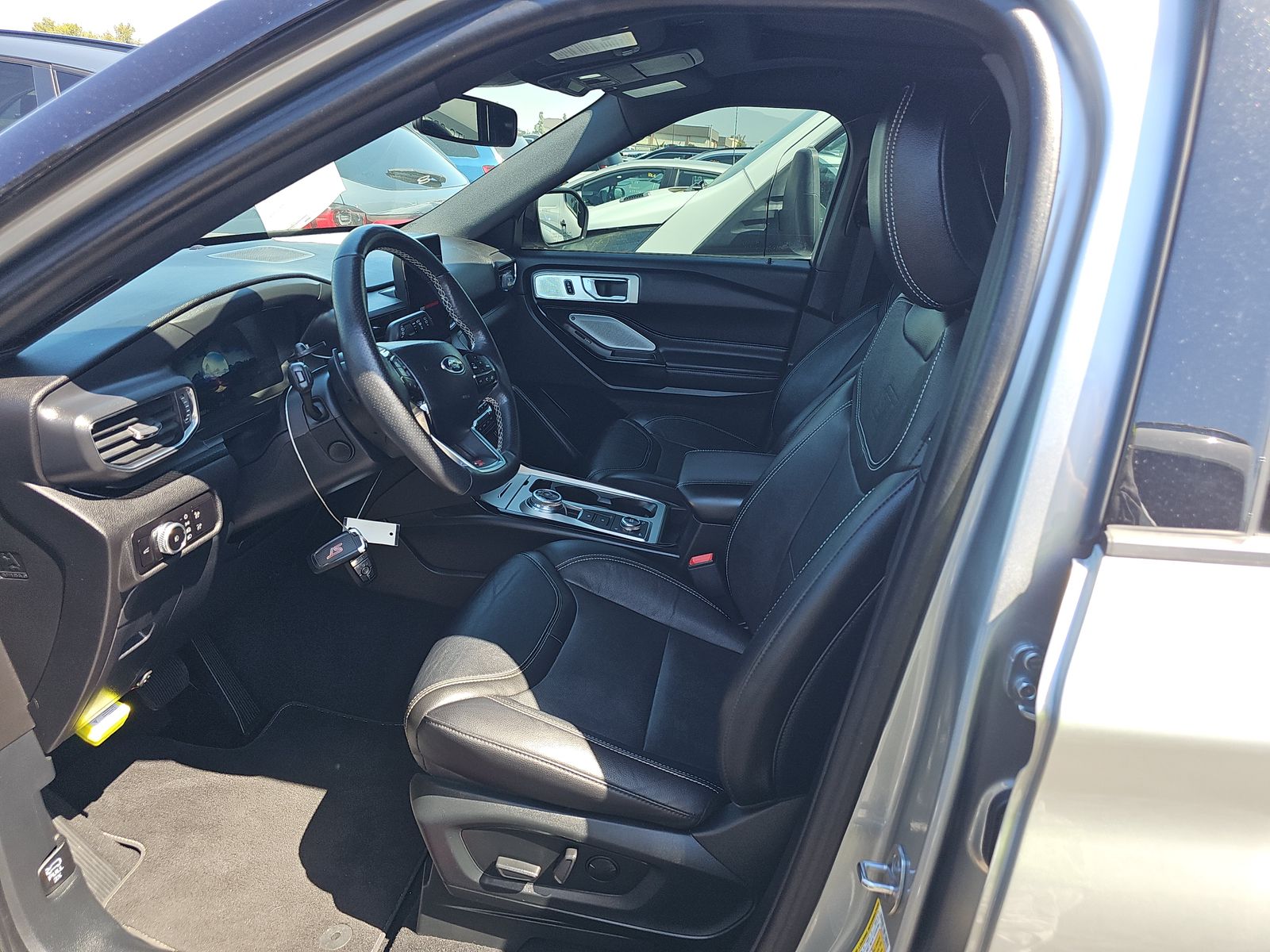 FORD EXPLORER - 8