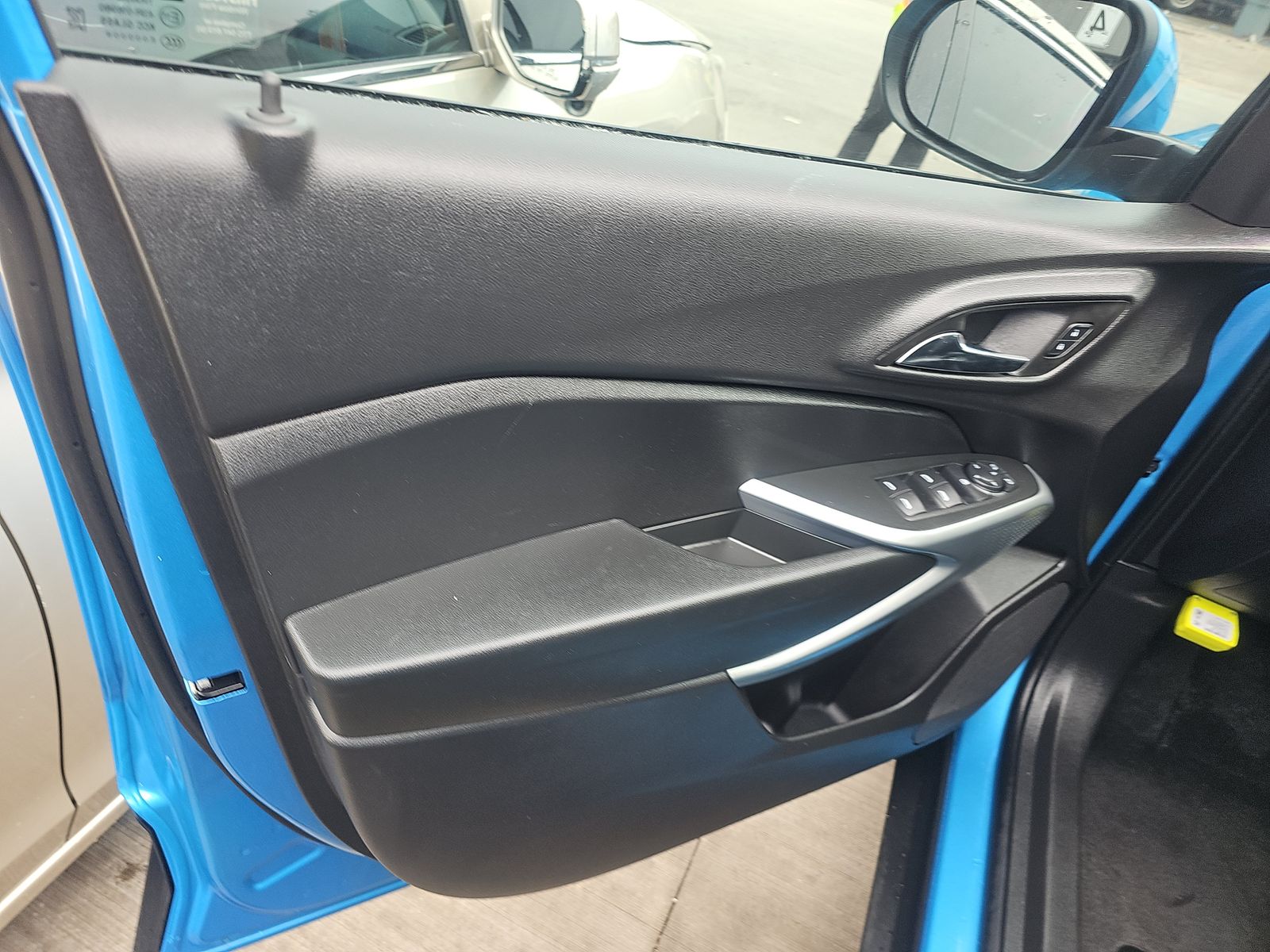 CHEVROLET TRAX - 10