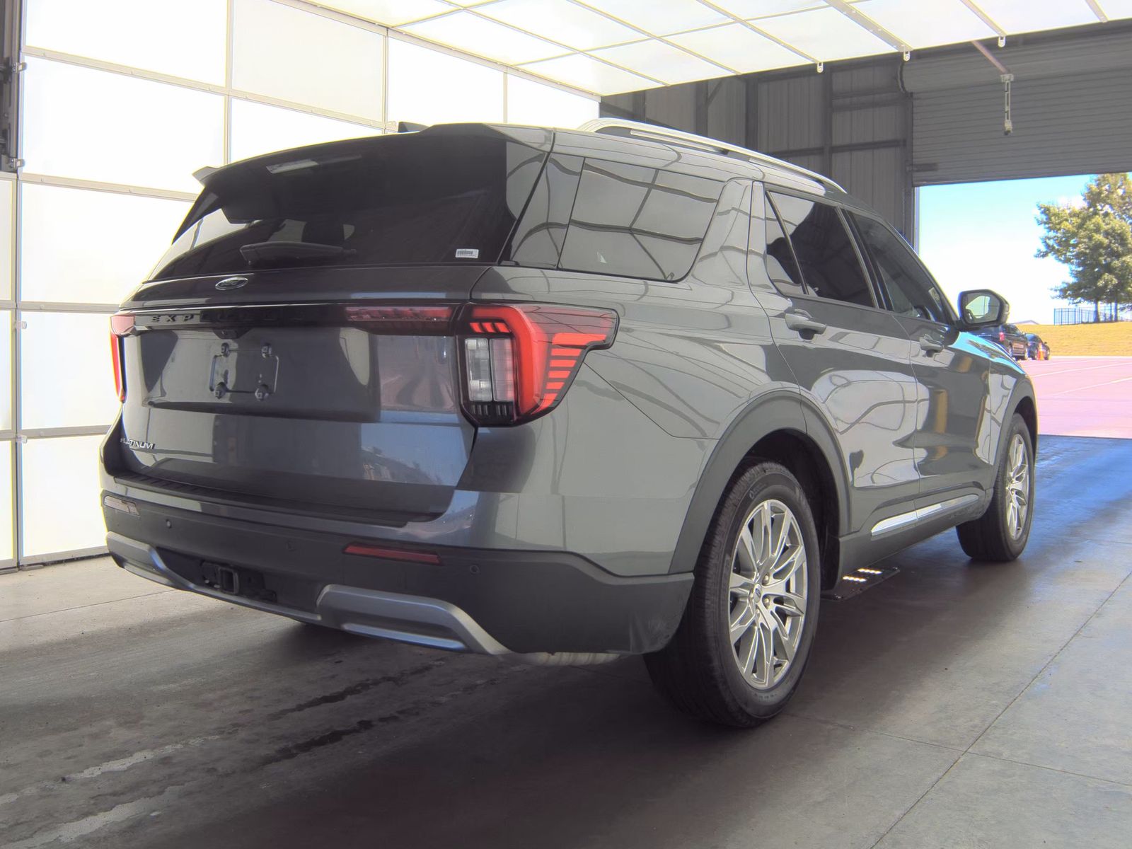 FORD EXPLORER - 6