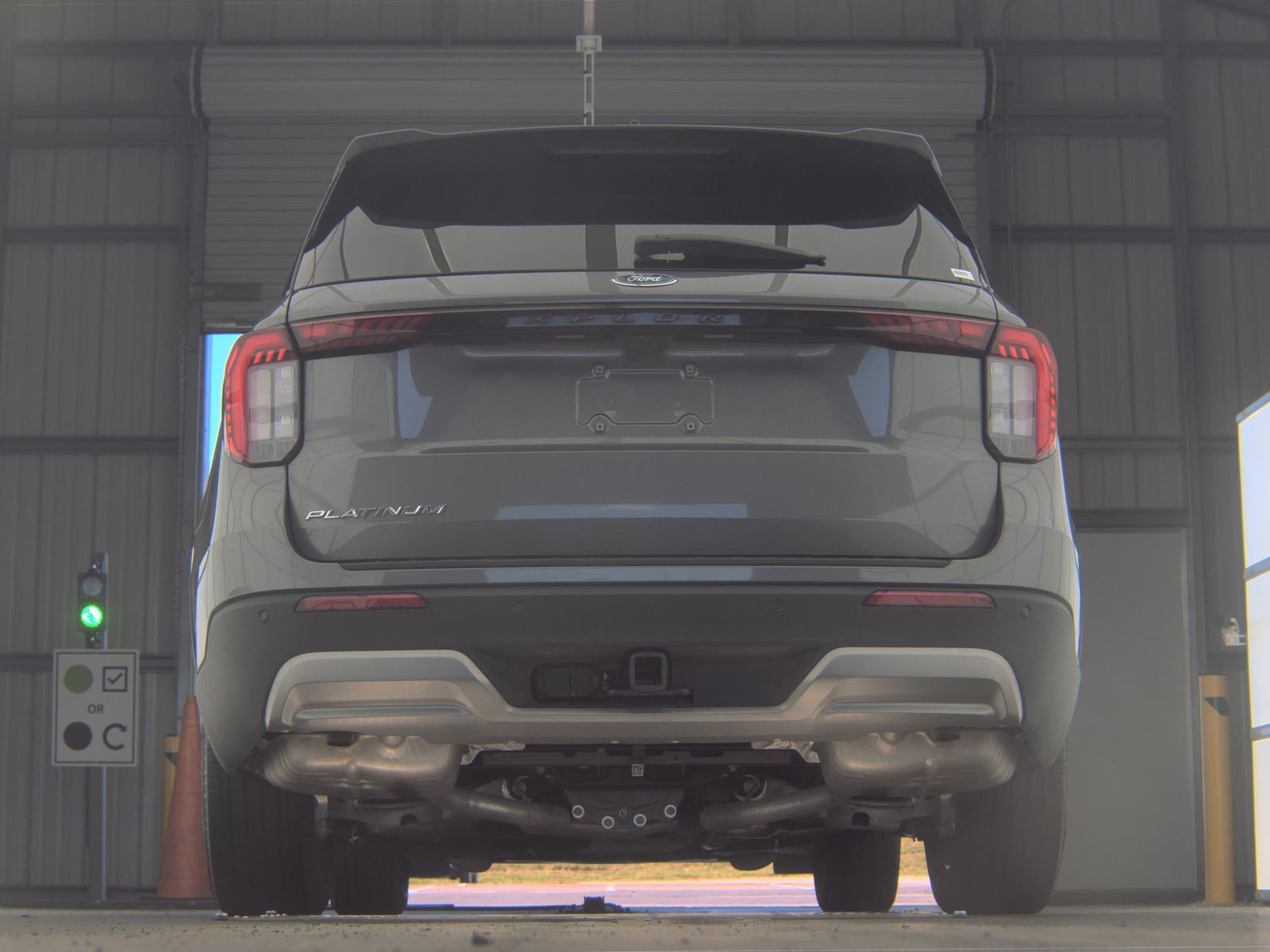 FORD EXPLORER - 8