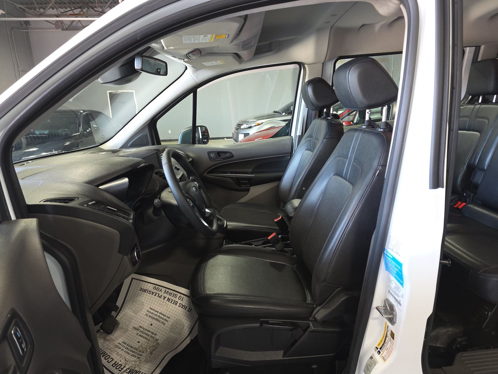FORD TRANSIT CONNECT - 8