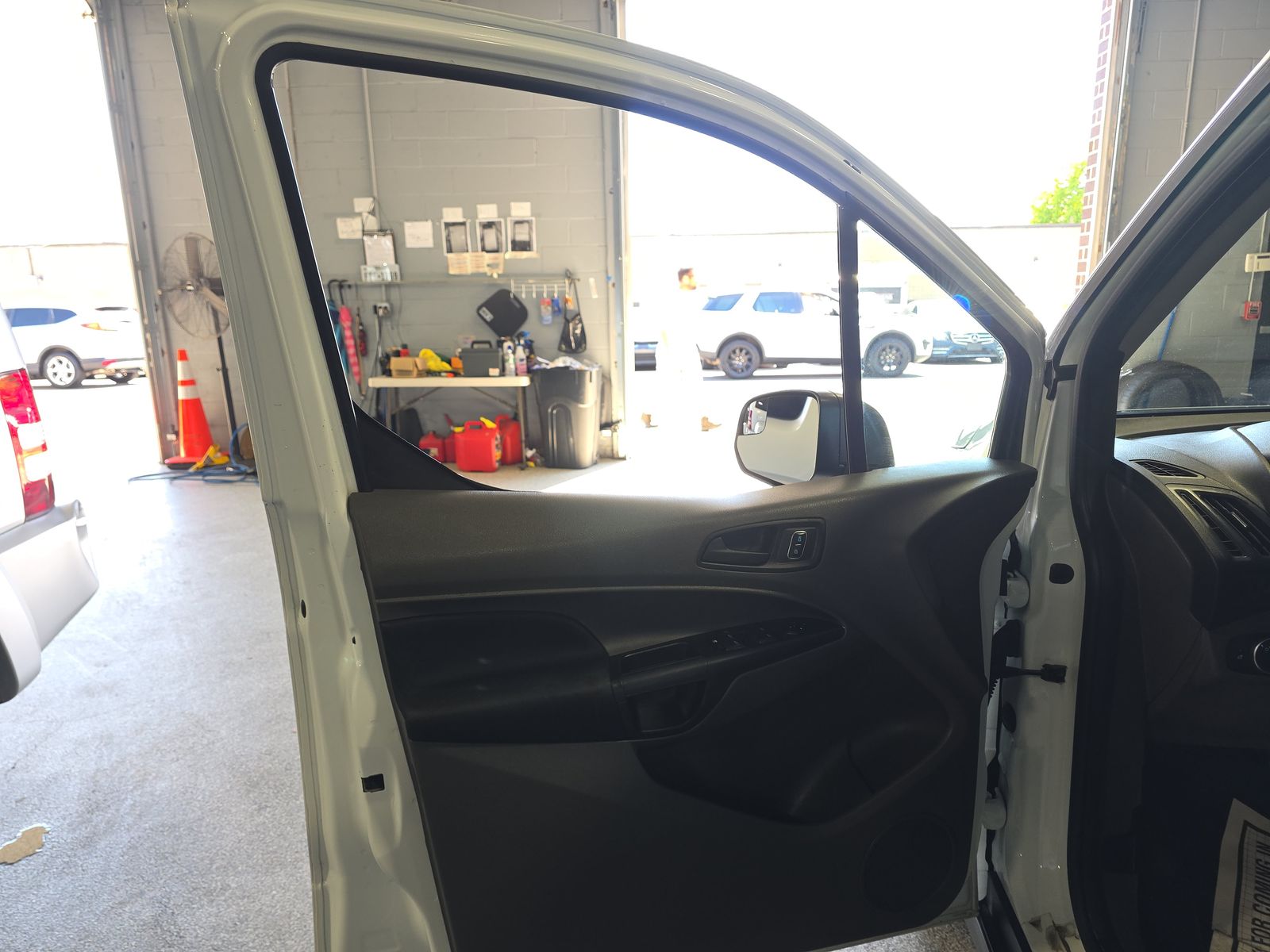FORD TRANSIT CONNECT - 10