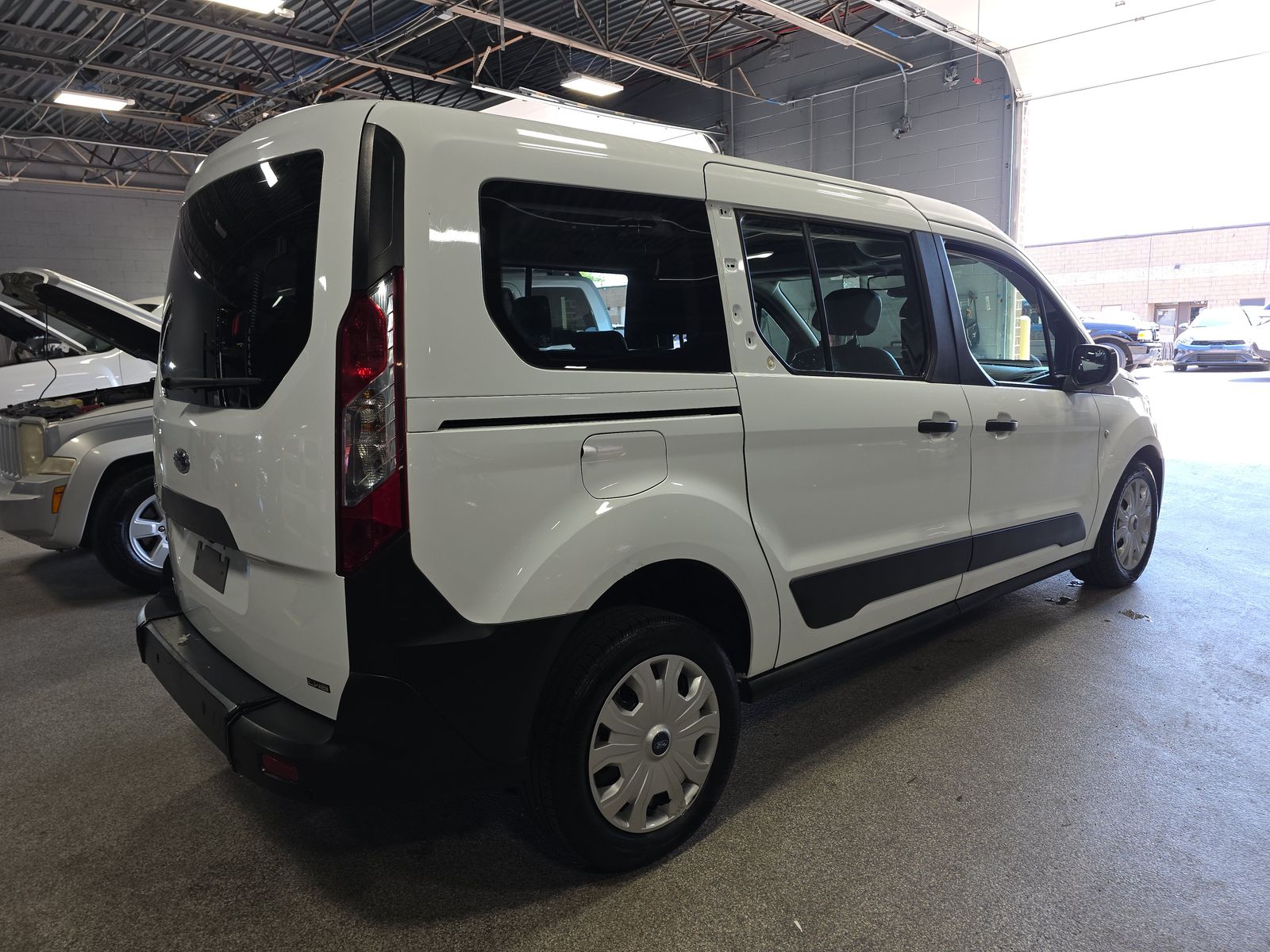 FORD TRANSIT CONNECT - 5