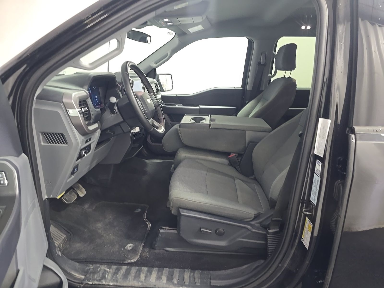 FORD F-150 - 8
