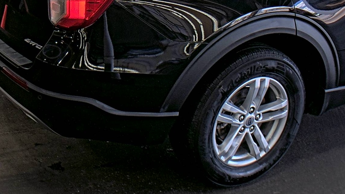 FORD EXPLORER - 10