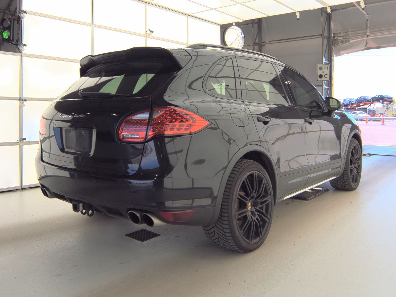 PORSCHE CAYENNE - 6