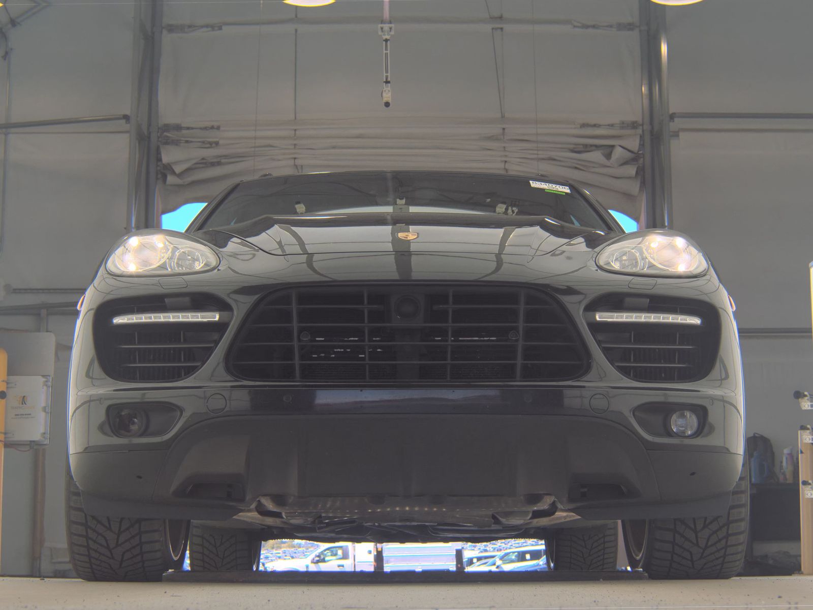 PORSCHE CAYENNE - 4