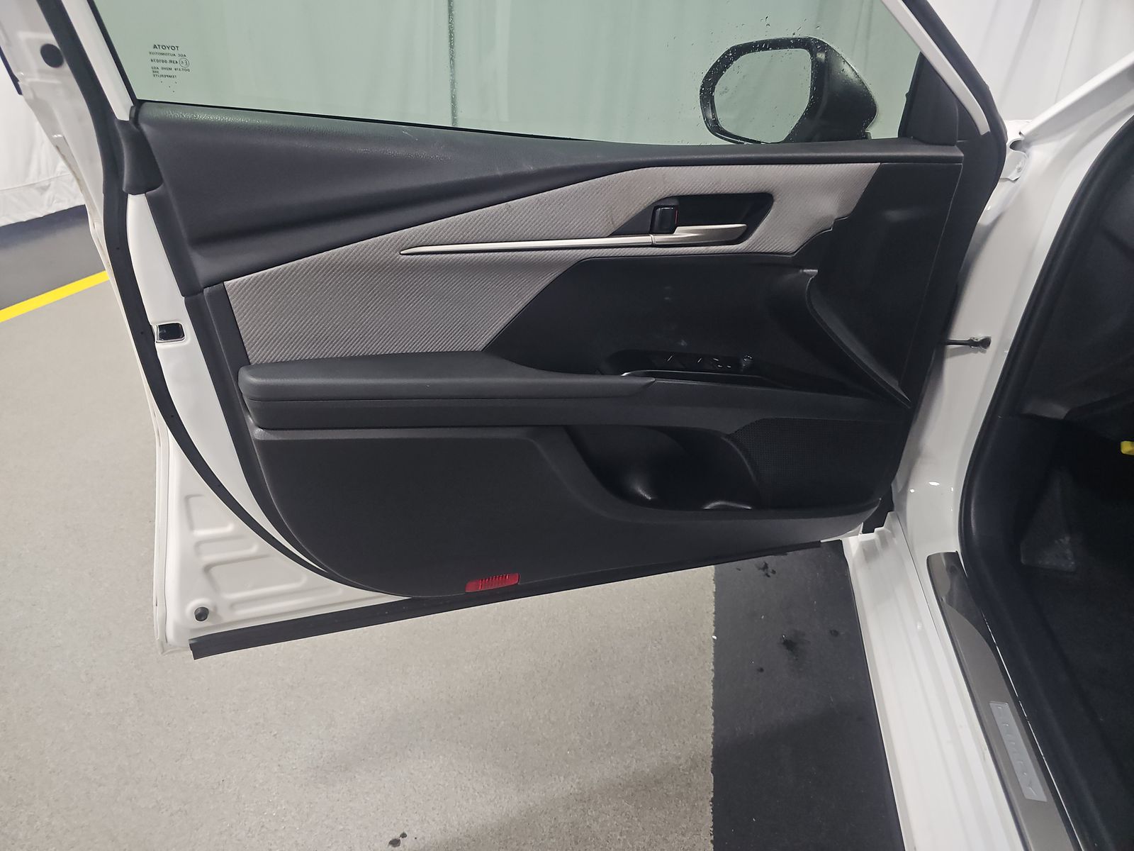 TOYOTA CAMRY - 10